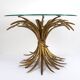Table basse en forme de gerbe de blé dorée Hollywood Regency dans le style de Coco Chanel, années 1960.