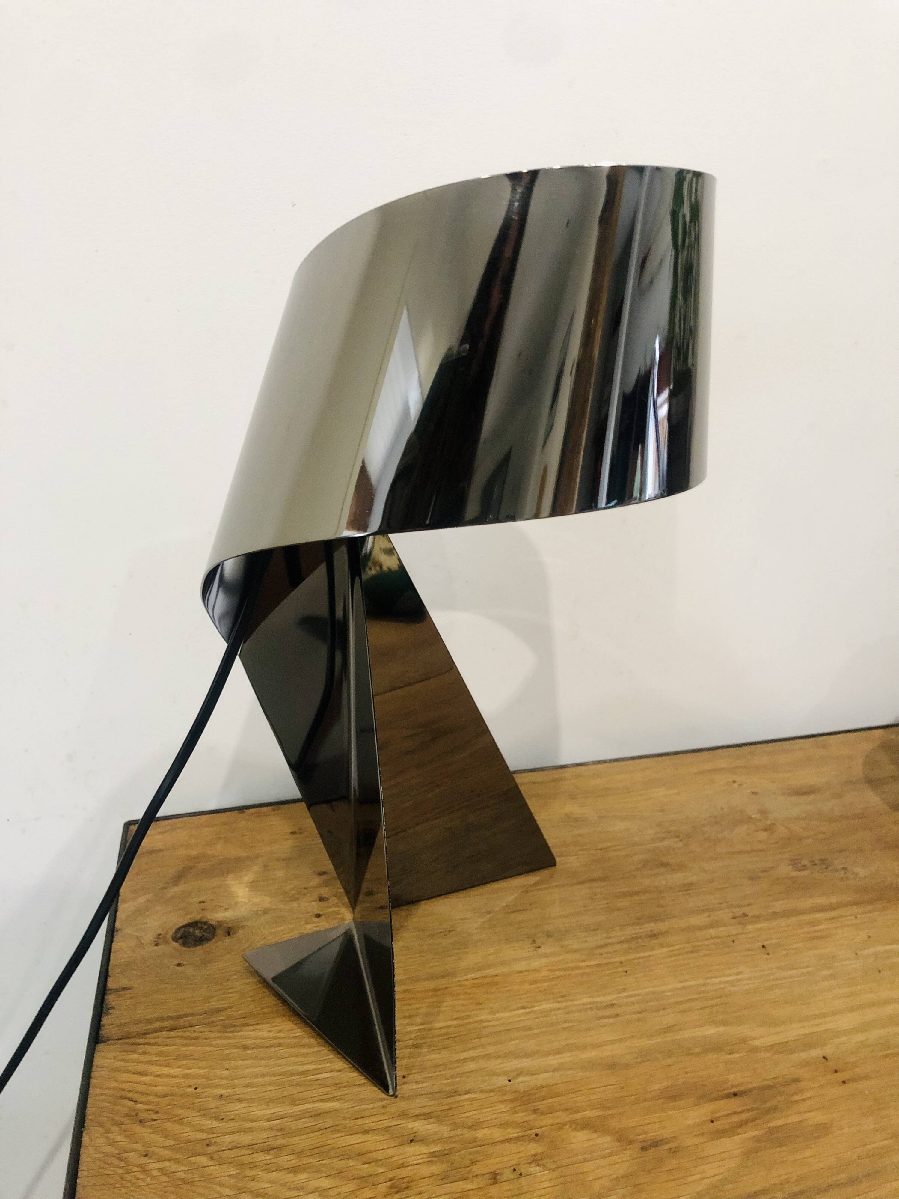 Ribbon Habitat Lamp