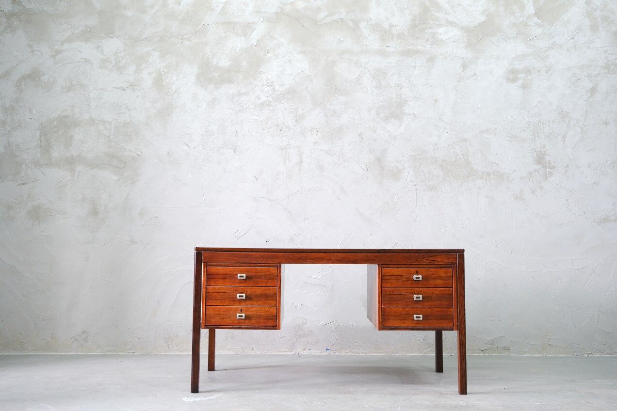 Rosewood Mid Century Desk, Norway 1970's