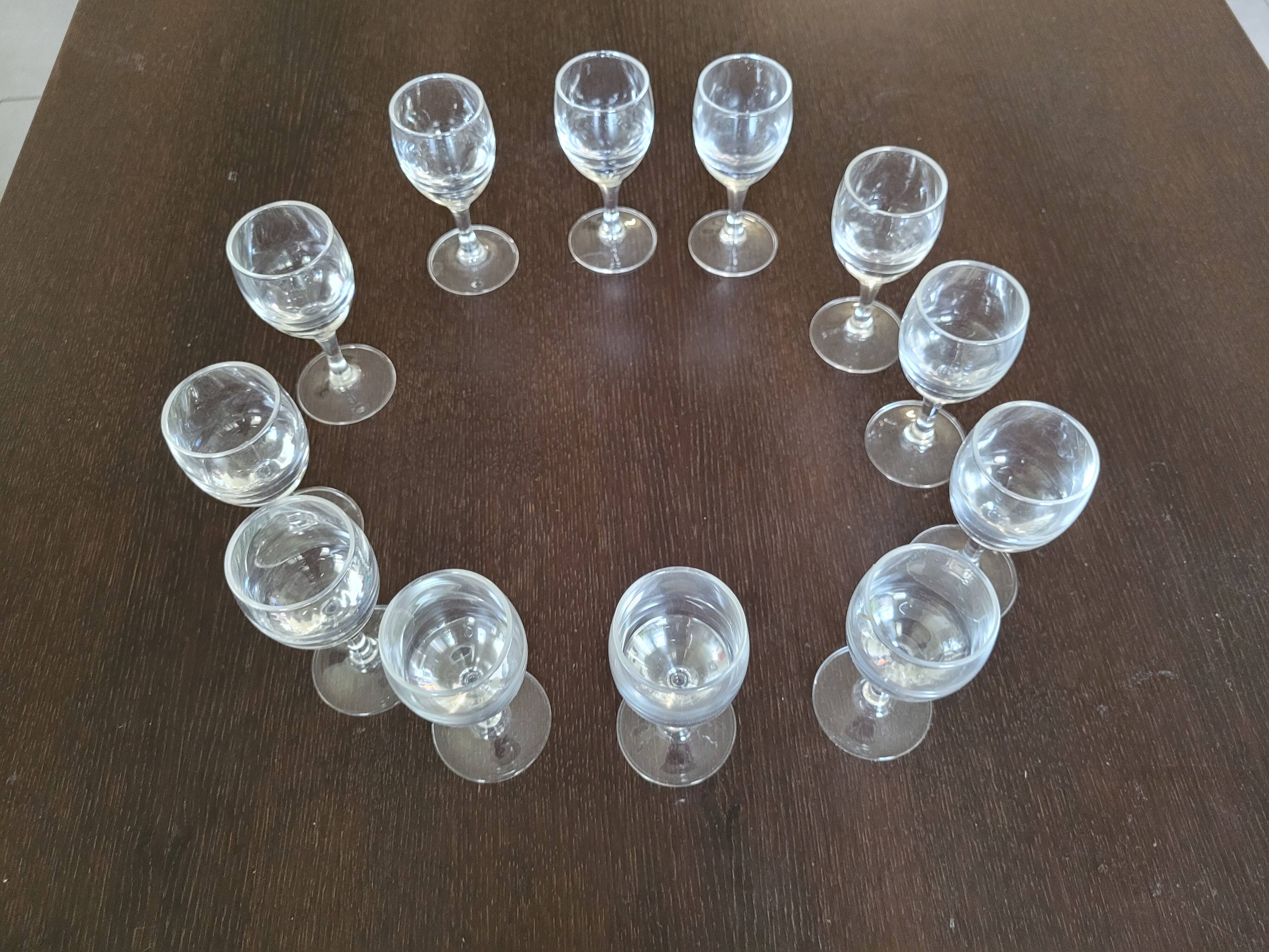 Verres à pied double fond