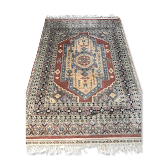 Handmade carpet 100% wool, origin Pakistan