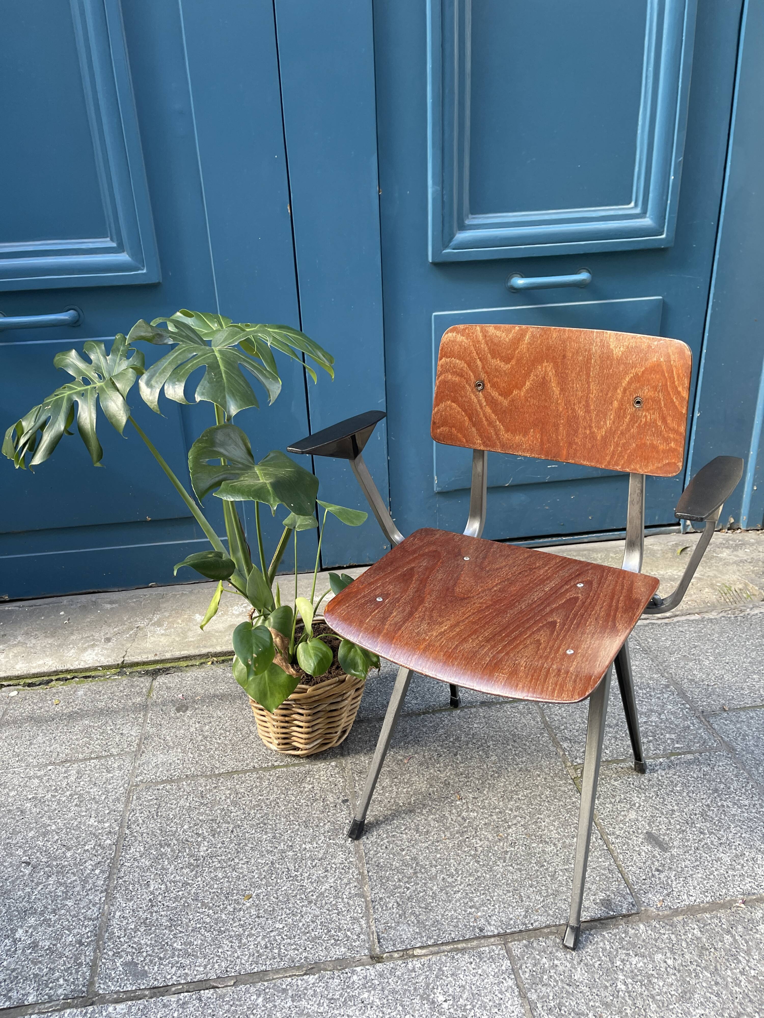 Friso Kramer wooden chair