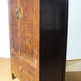 Armoire chinoise ancienne en bois patiné c57.094