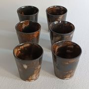 Une bouteille et six gobelets en céramique Gérard Hofmann Vallauris 1950