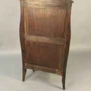 Secrétaire de dame marqueté galbé de style Louis XV