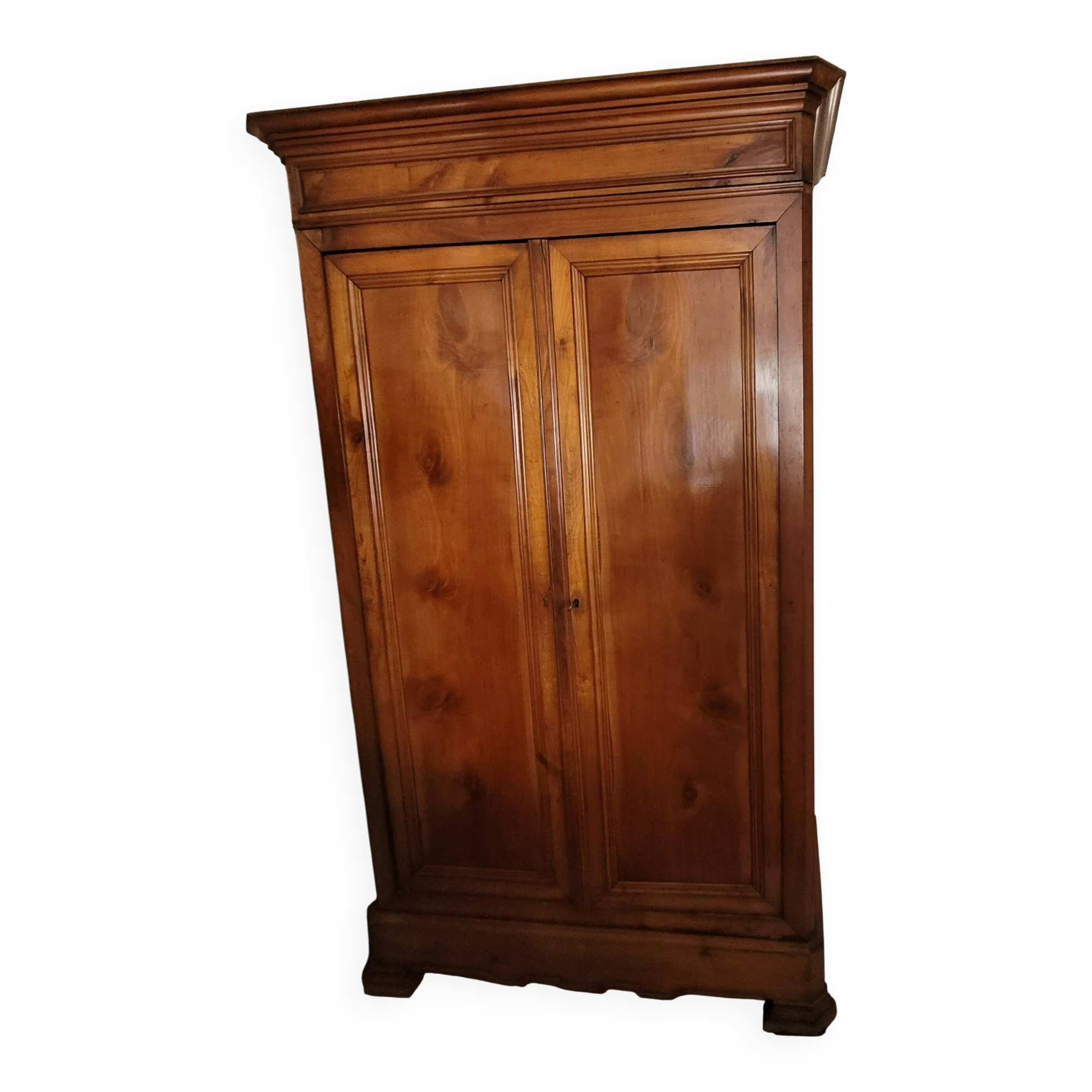 Armoire début XXe en merisier verni
