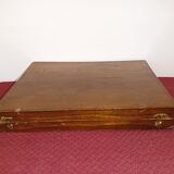 Old mahogany game box with bone tokens, XIXth century