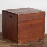 Small Japanese chest of drawers in cedar (ko-dansu), Taishō–Shōwa period, circa 1920–1945.