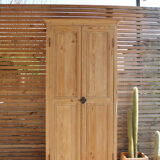 Craft wardrobe