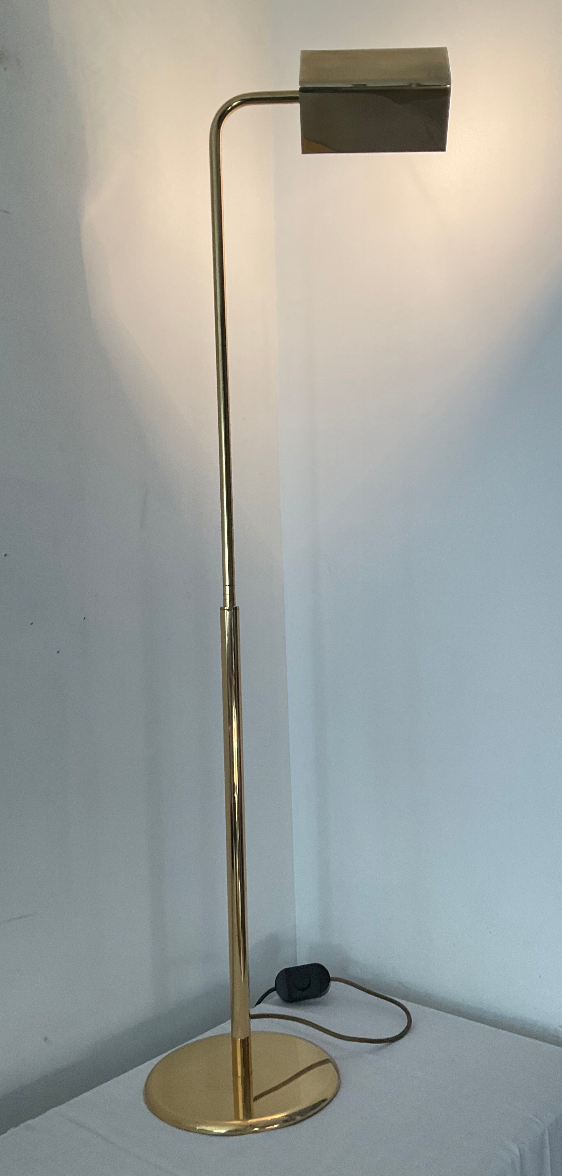 Floor lamp reader of the 70s in brass