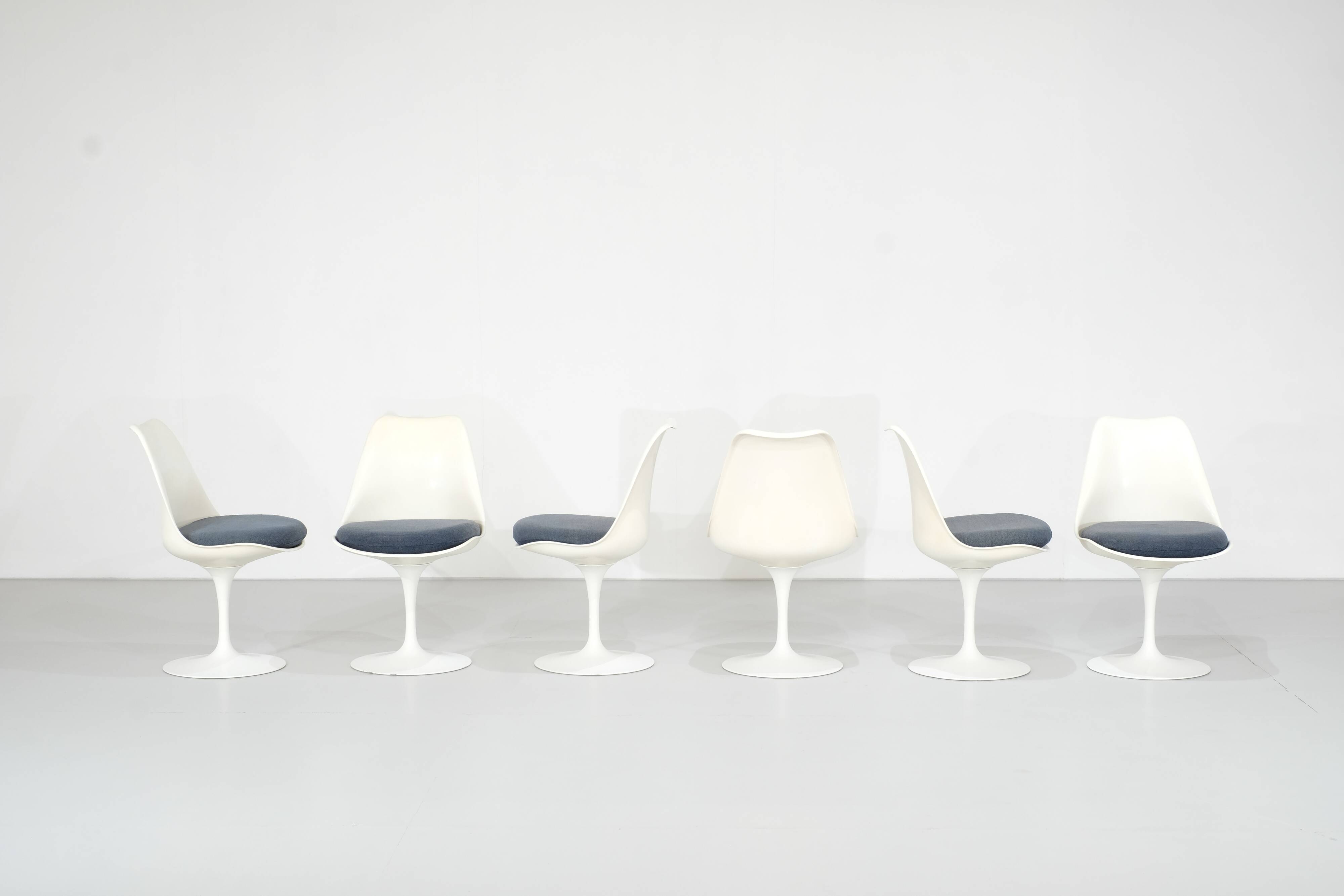 Set of "Tulip" chairs designed by Eero Saarinen for Knoll International.