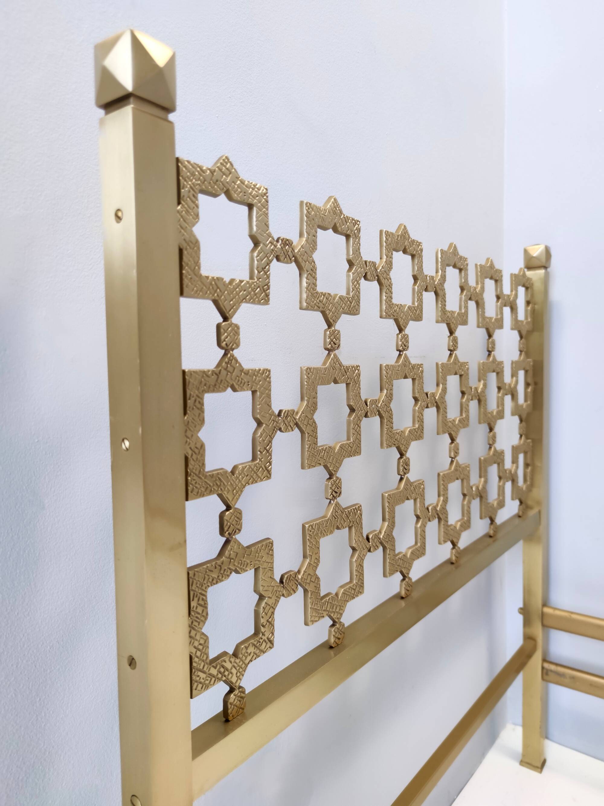 Postmodern Sculptural Brass Single Bed by Luciano Frigerio, Italy