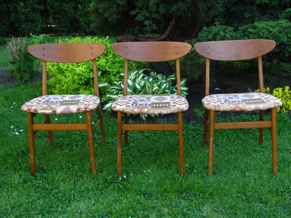 Trois chaises vintage des années 1960 et 1970
