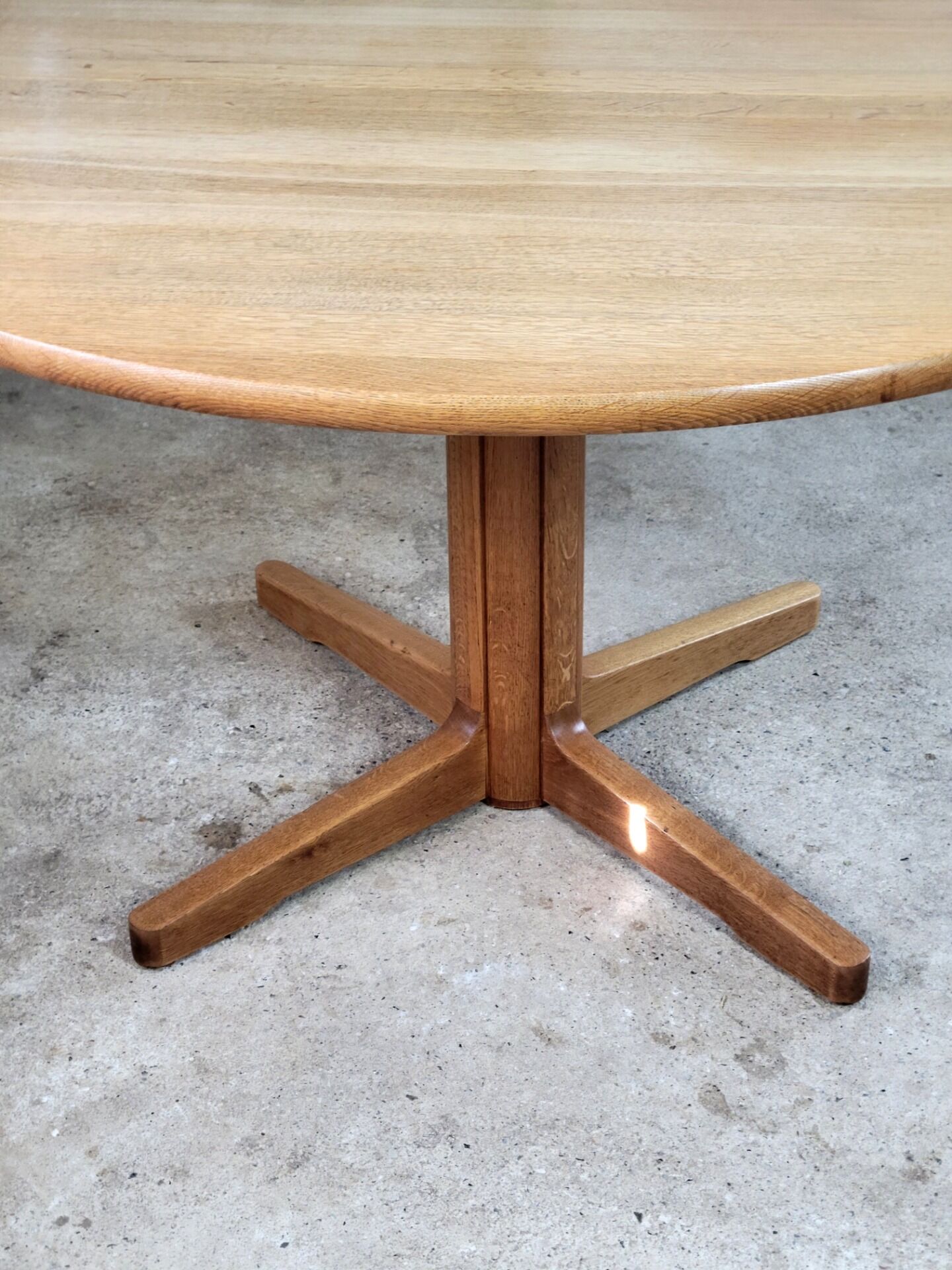 RY Møbler RY35 extendable dining table in solid oak, 1979