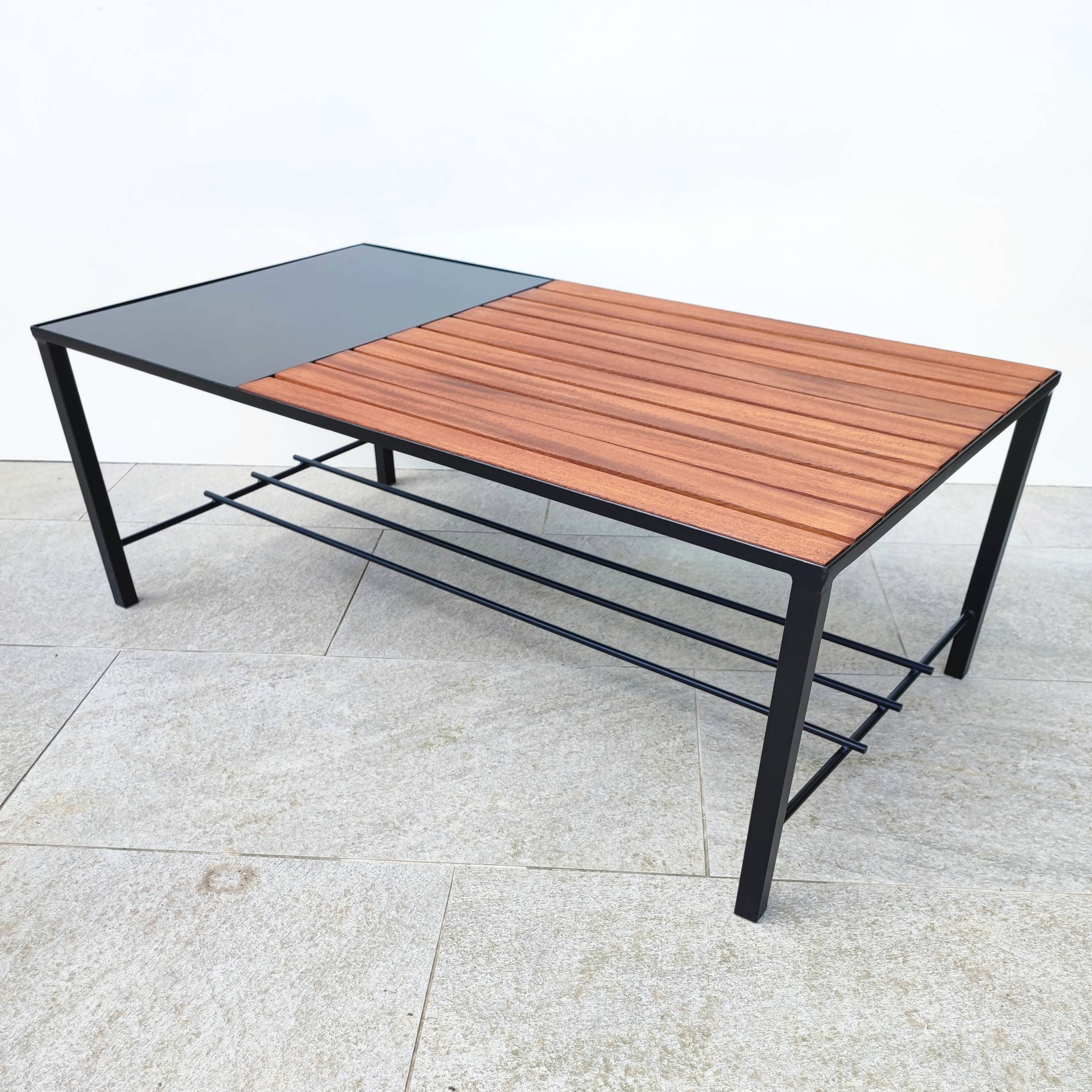 Vintage / modernist coffee table
