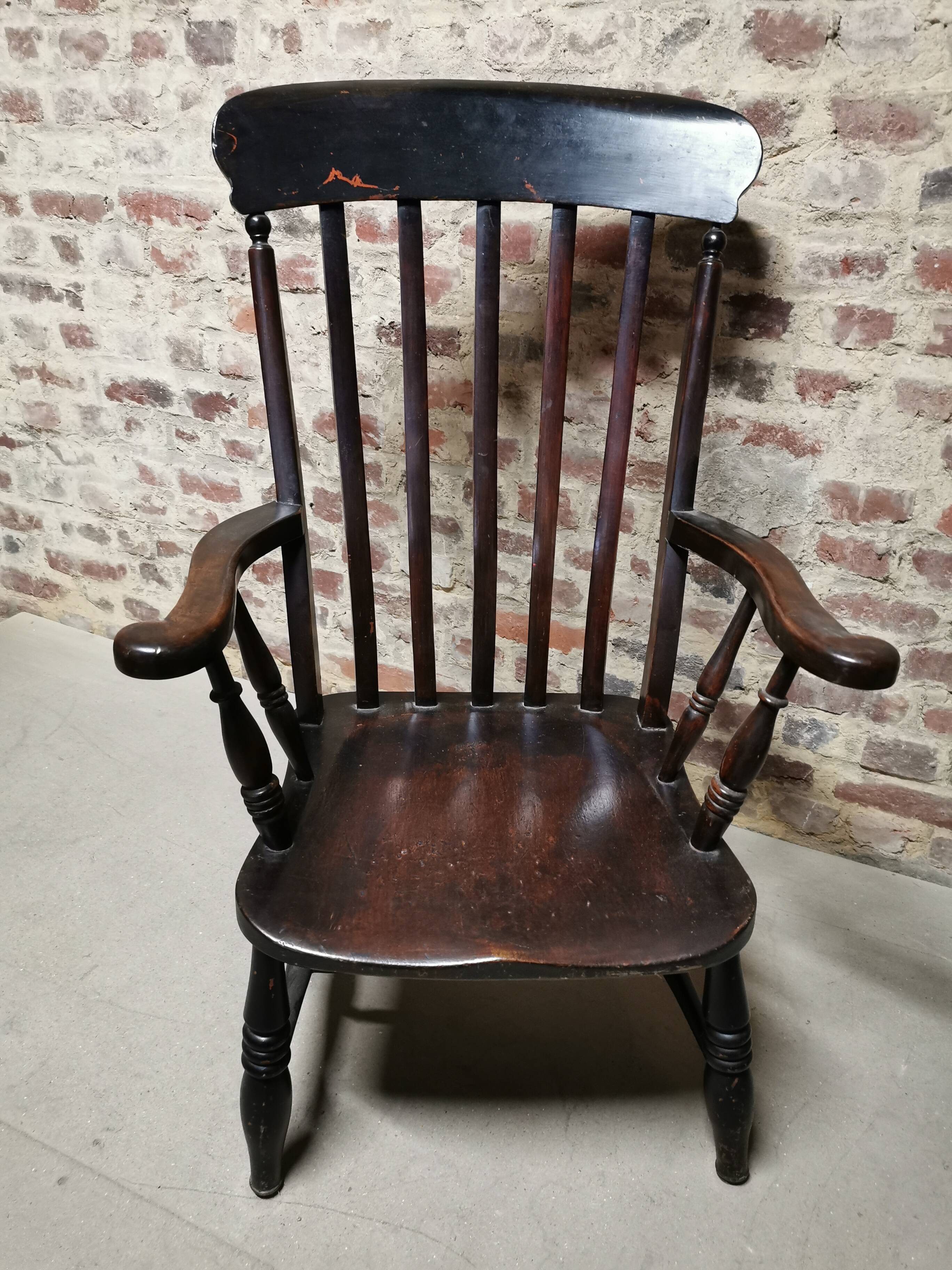 Relaxation/reading chair. vintage wooden