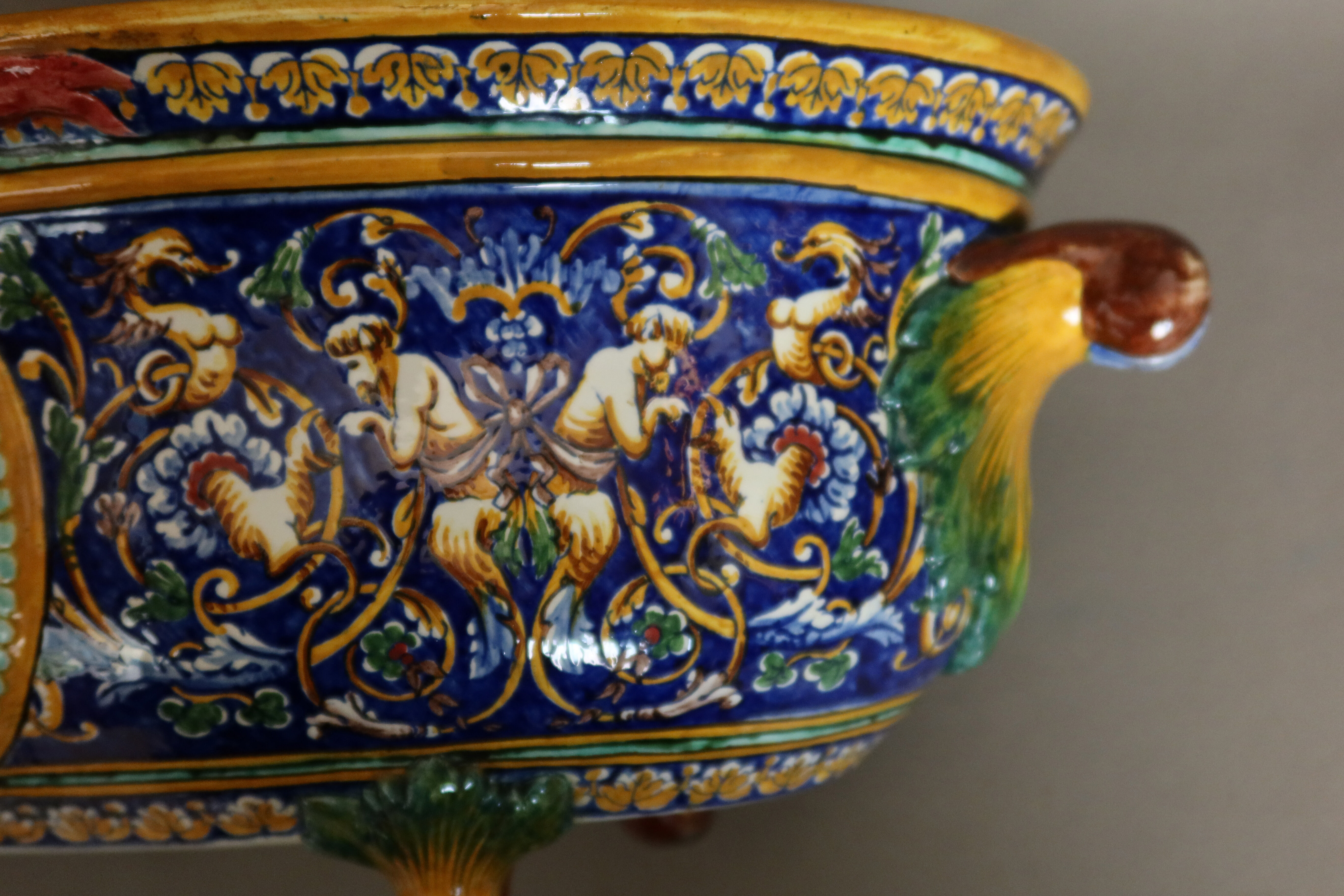 jardinière en faience de Gien