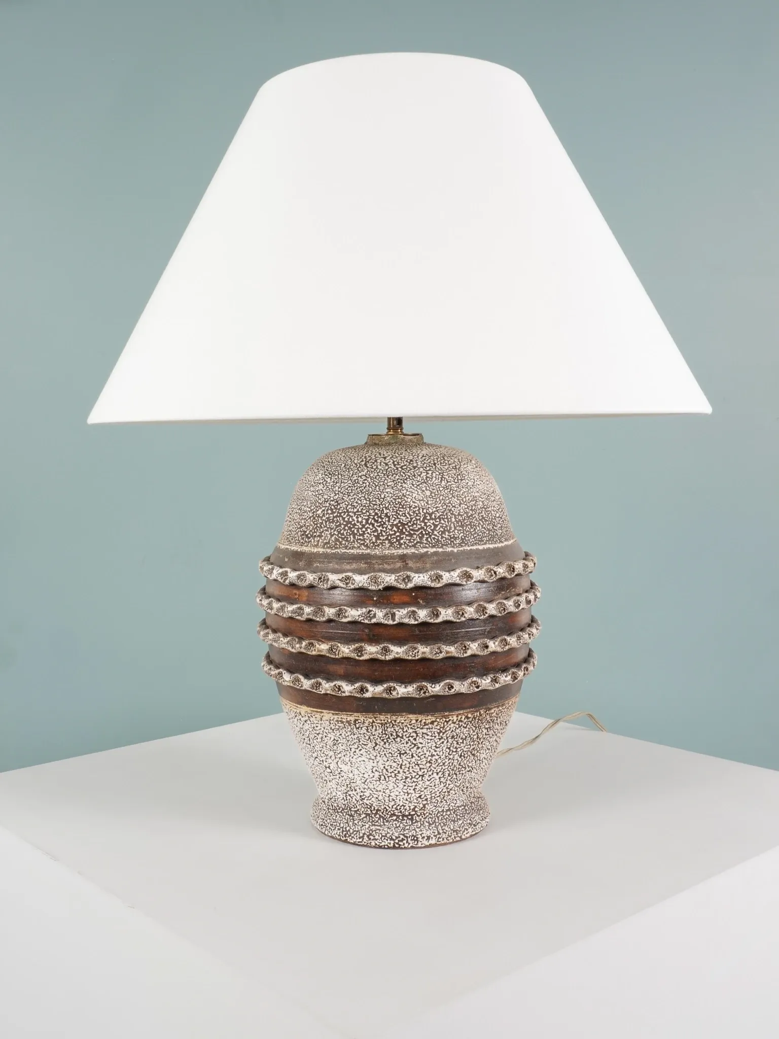 FRENCH WORK - Ceramic lamp in the style of Jean Besnard - France, circa 1950