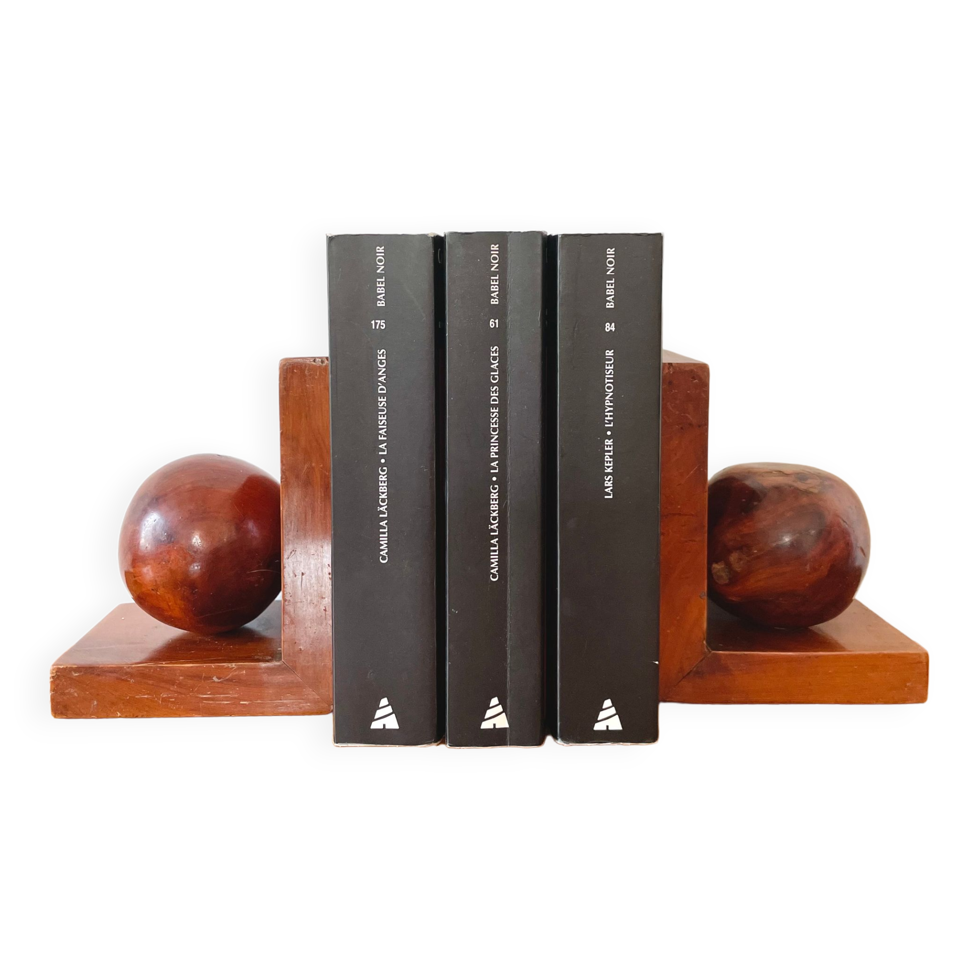 Pair of bookends in tuya magnifying glass