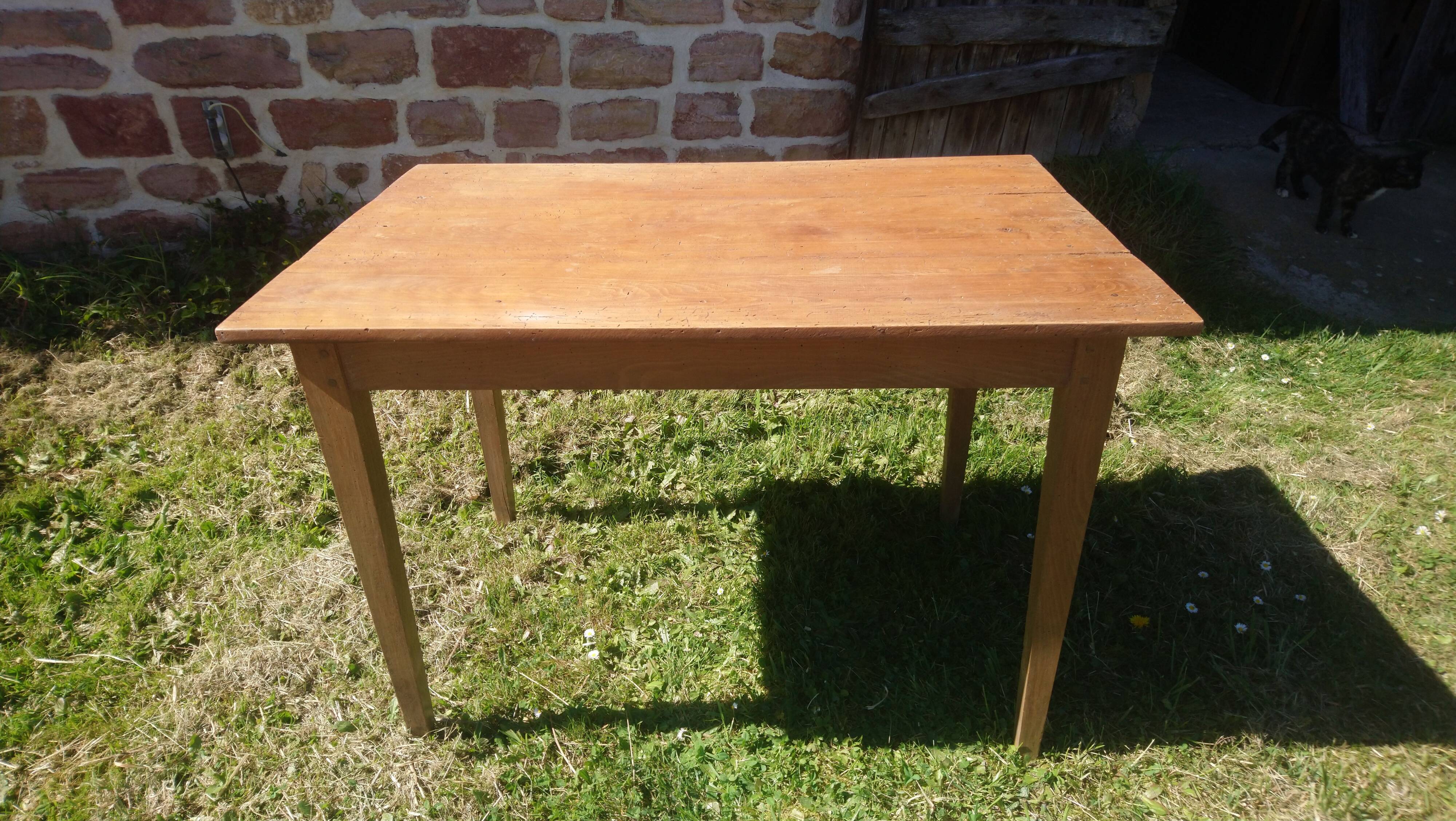 Tapered leg table, fir and beech