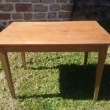 Spindle leg table, fir and beech