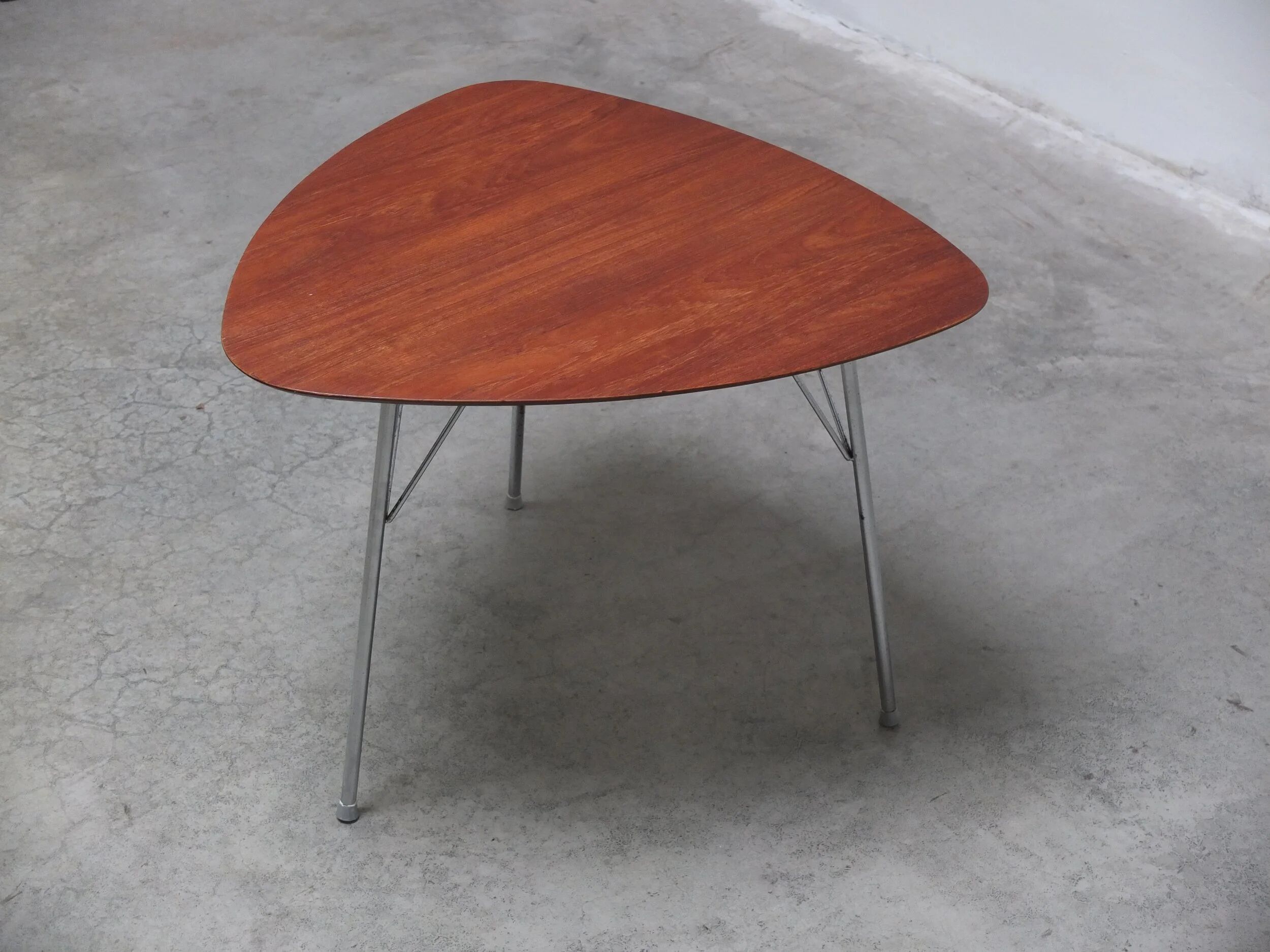 Triangular 'VL1312' side table in teak by Vermund Larsen, 1959