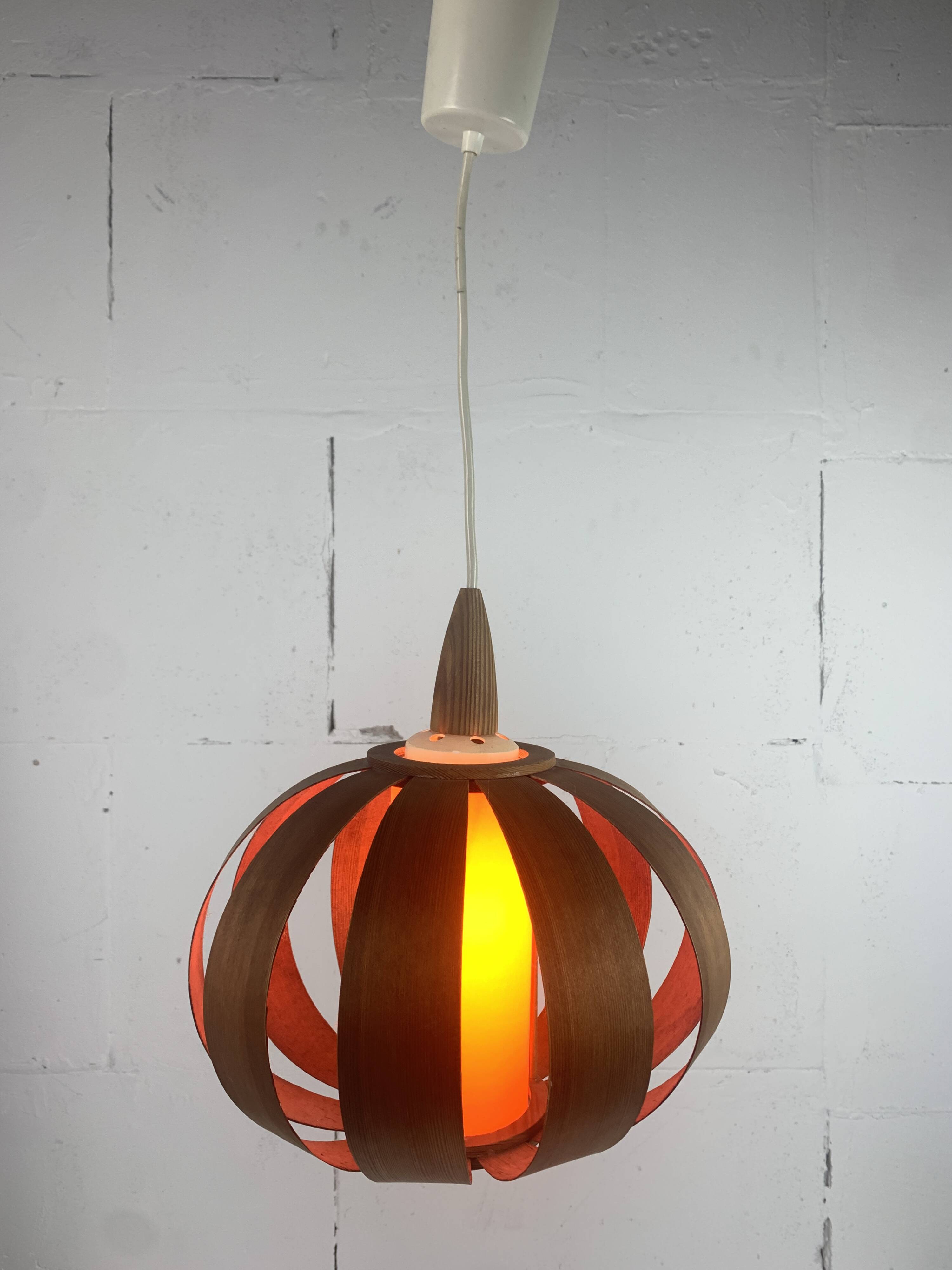 Pendentif champignon OVNI de l'ère spatiale du milieu du siècle, style Hans Agne Jakobsson