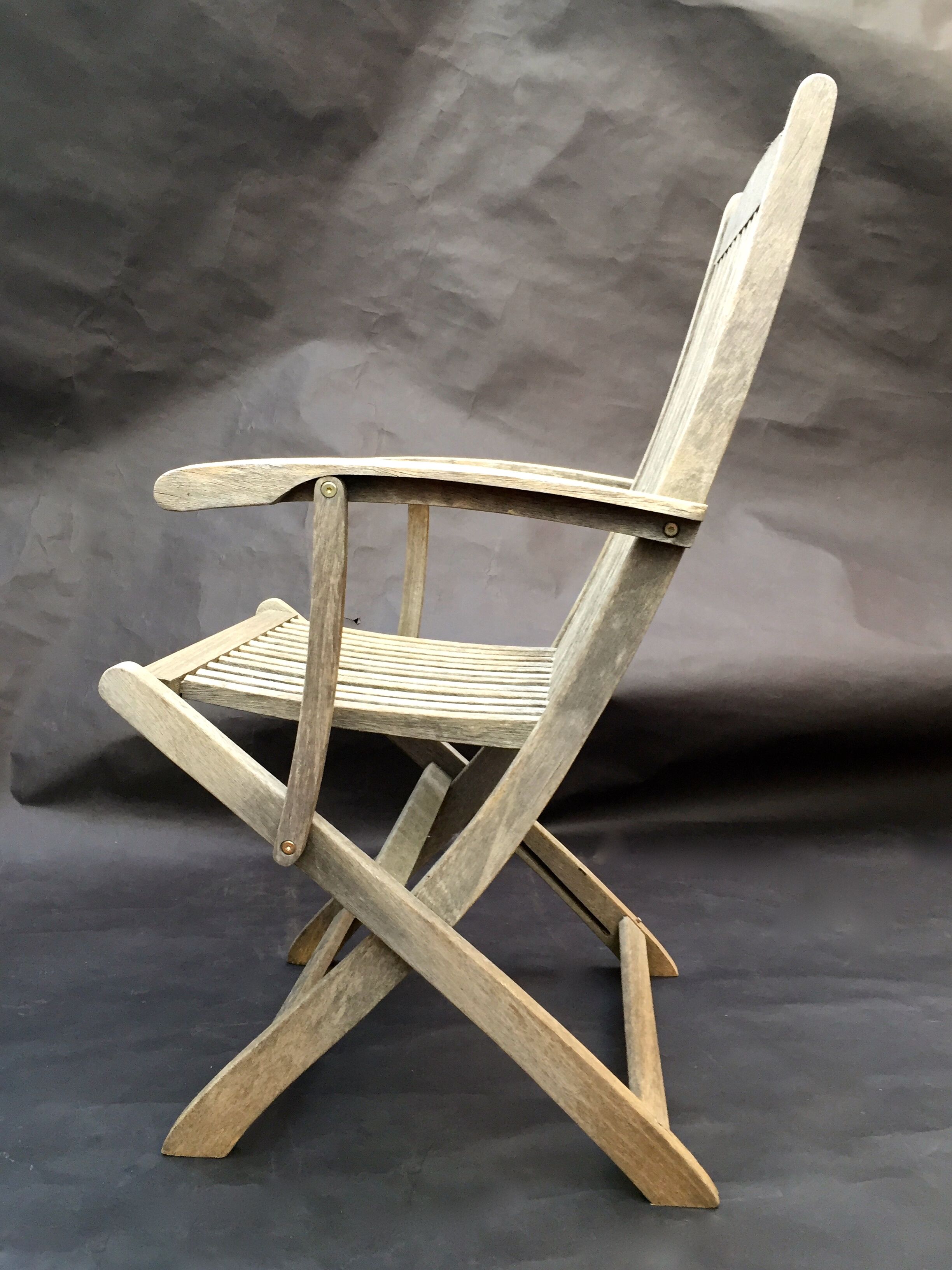 3 vintage folding garden chairs made of River Han teak