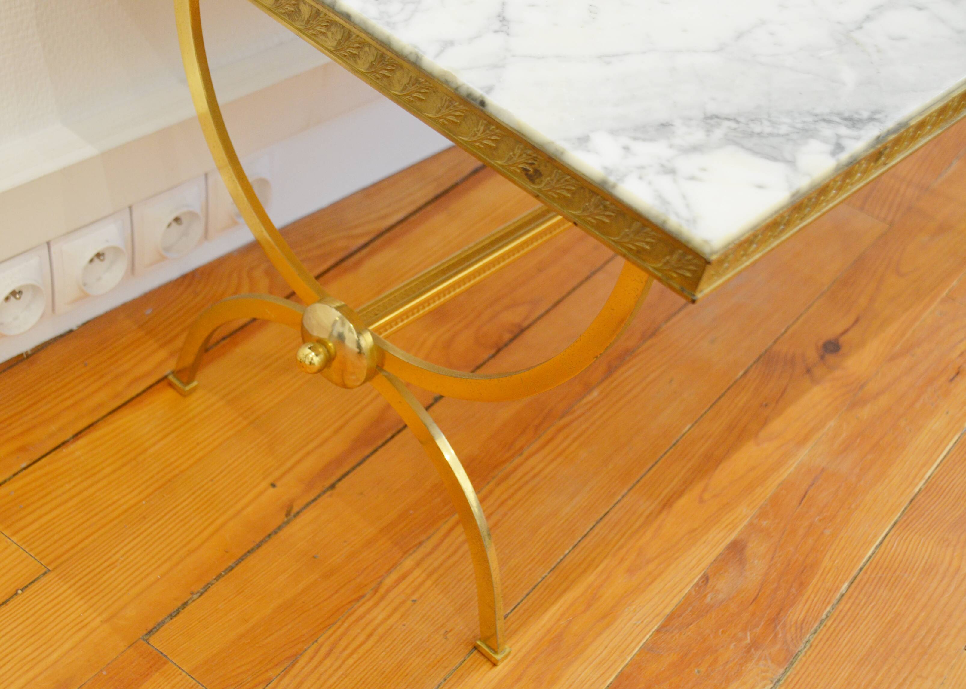 White marble coffee table vintage 60s