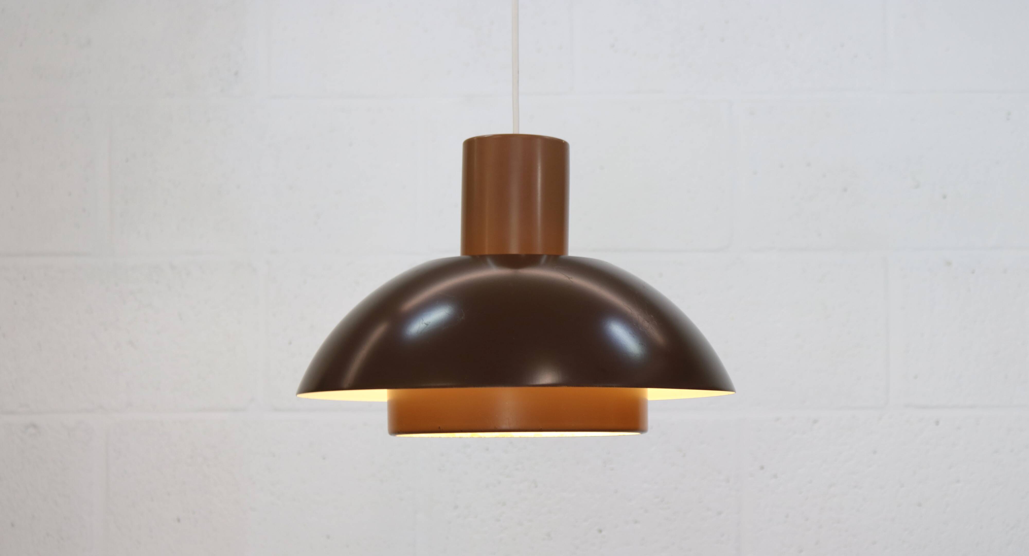 Suspension Lakaj Jo Hammerborg : Suspension moderne danoise, Fog & Morup, années 1970
