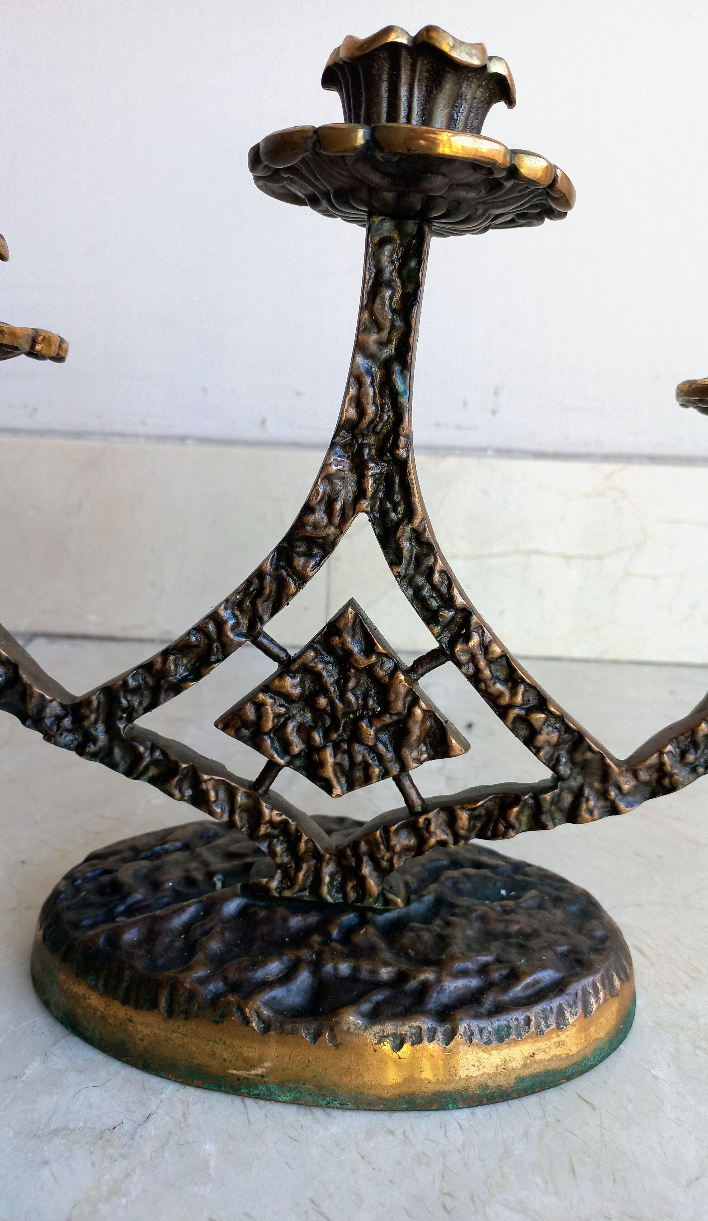 Bougeoir brutaliste en bronze