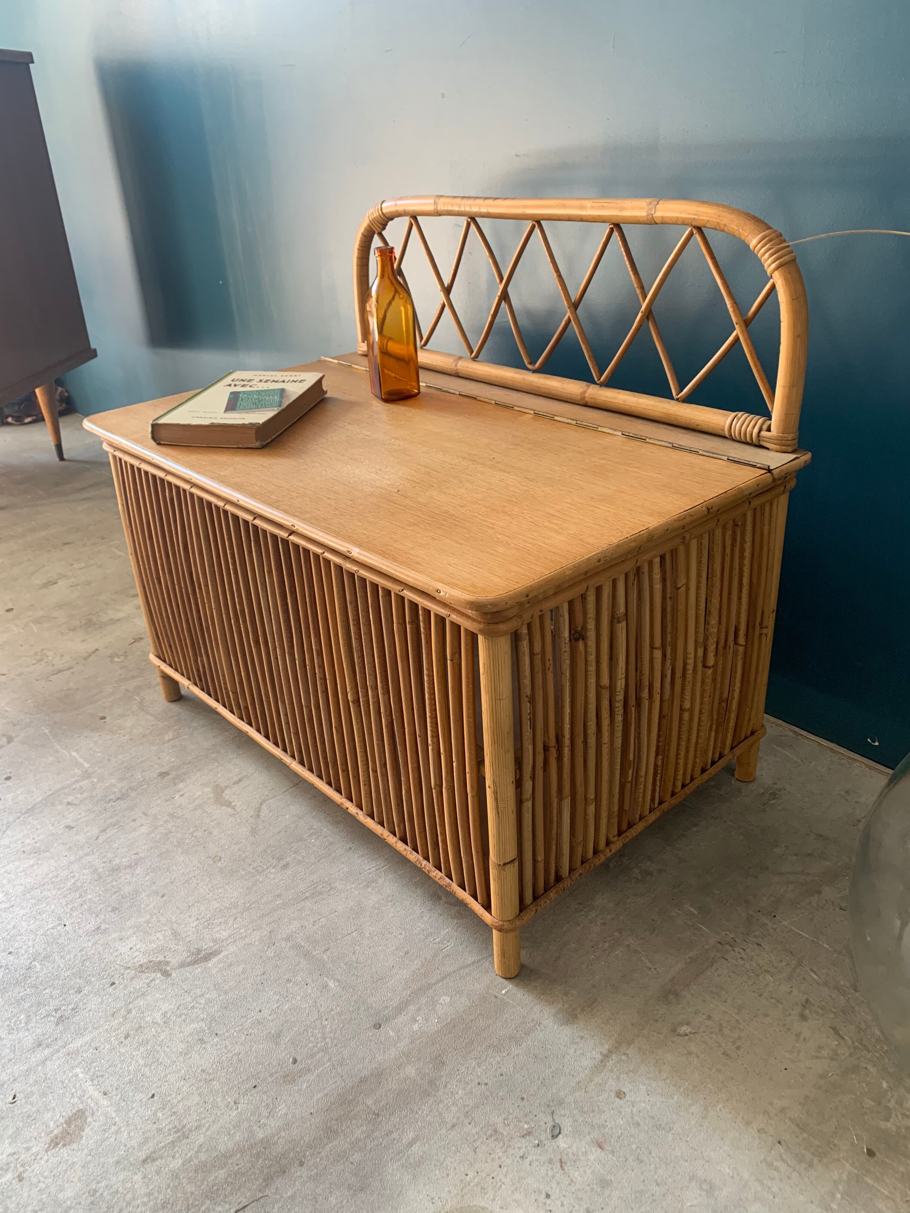 Vintage rattan box