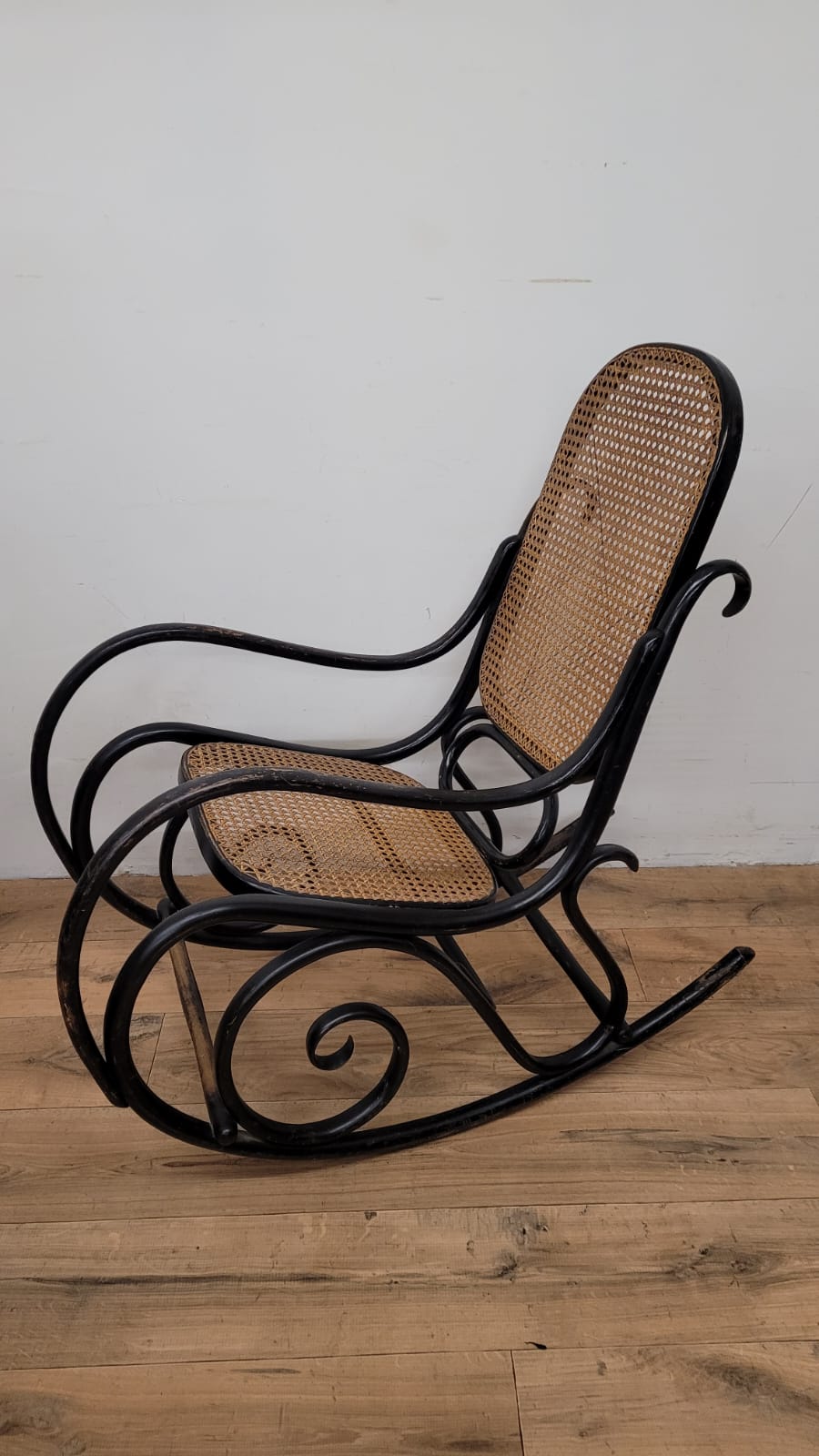 Rocking chair
