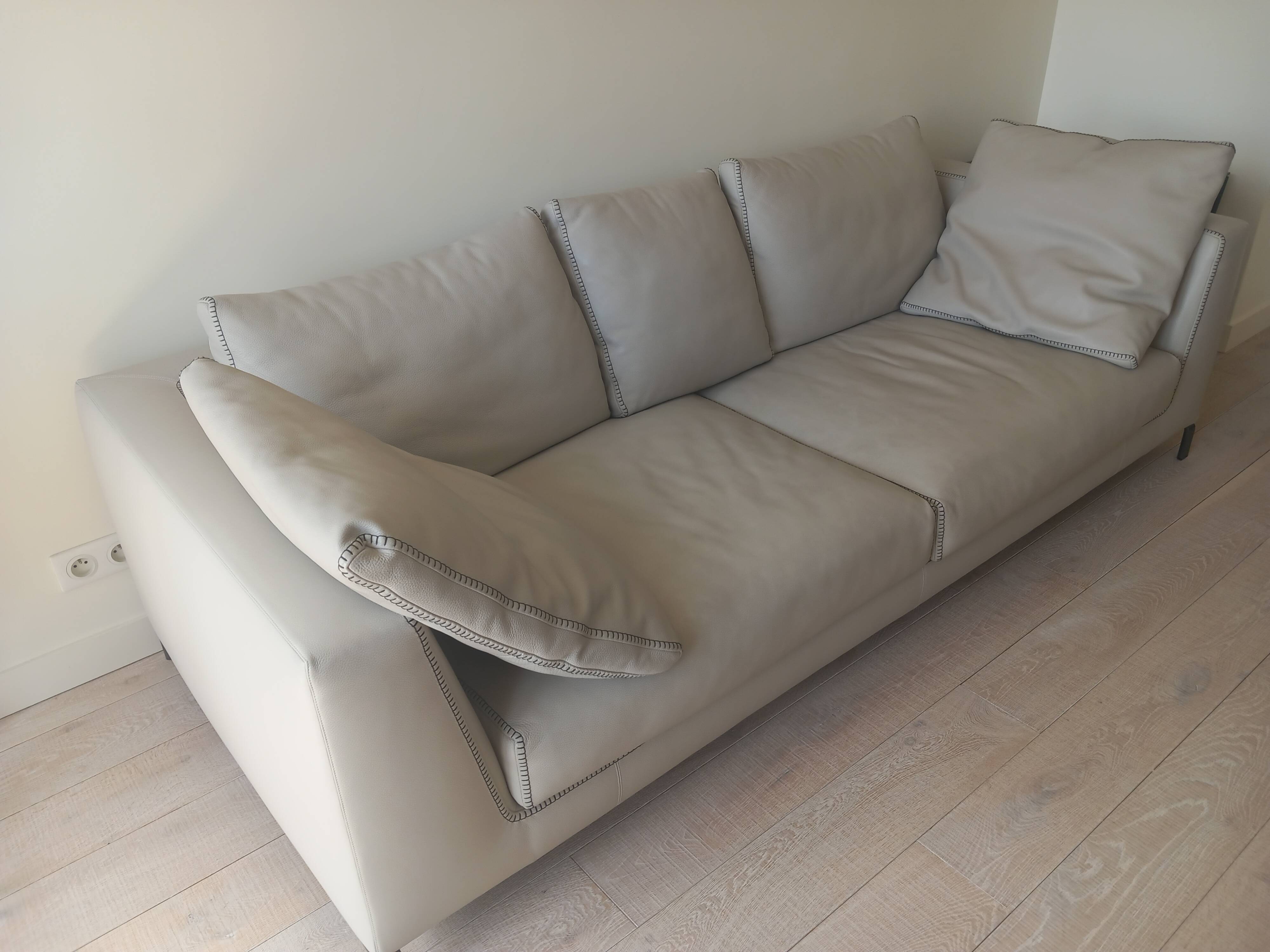 B&B Italia Ray 3-seater sofa in grey leather – Price negotiable