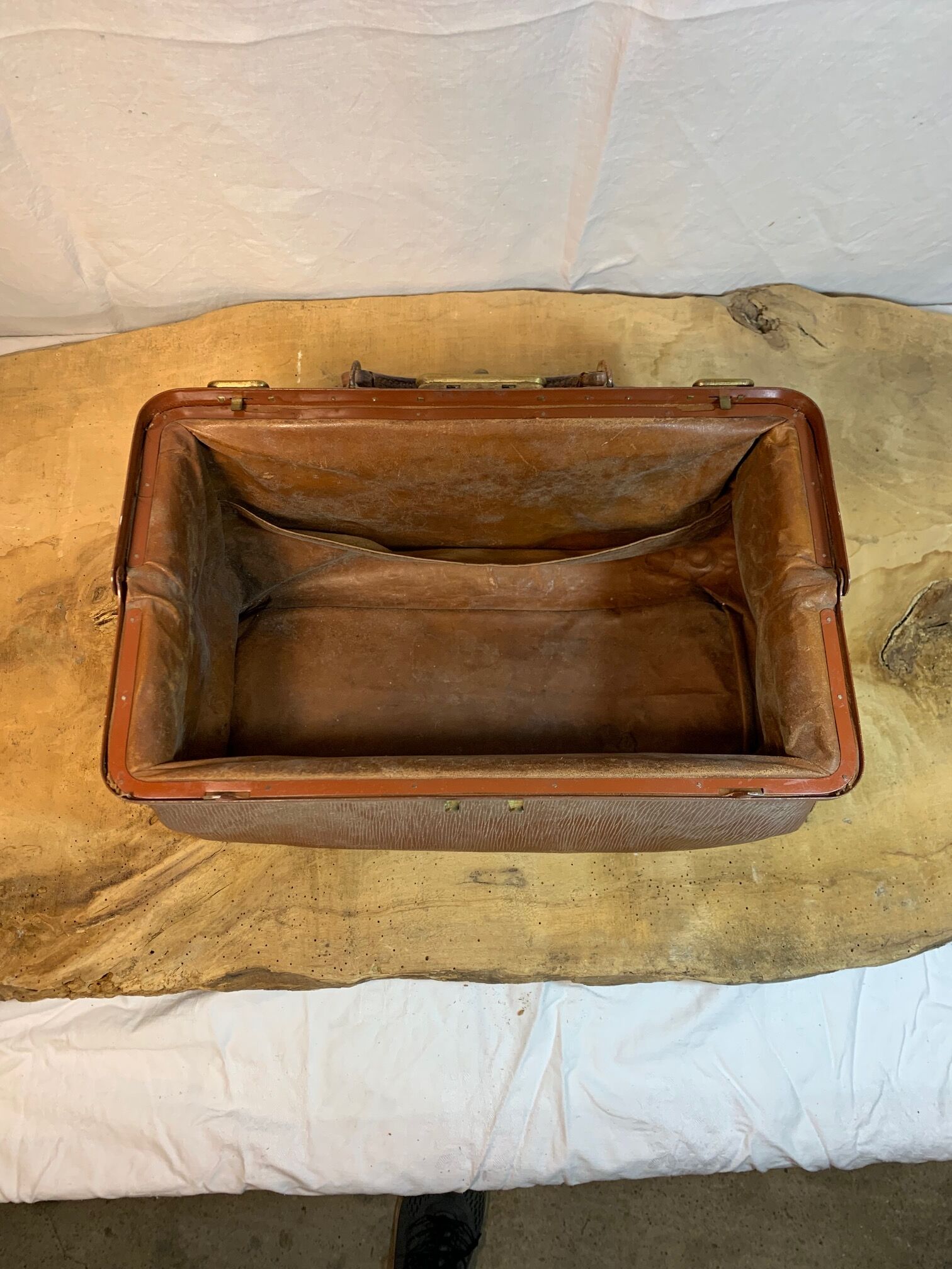 Leather doctor's case