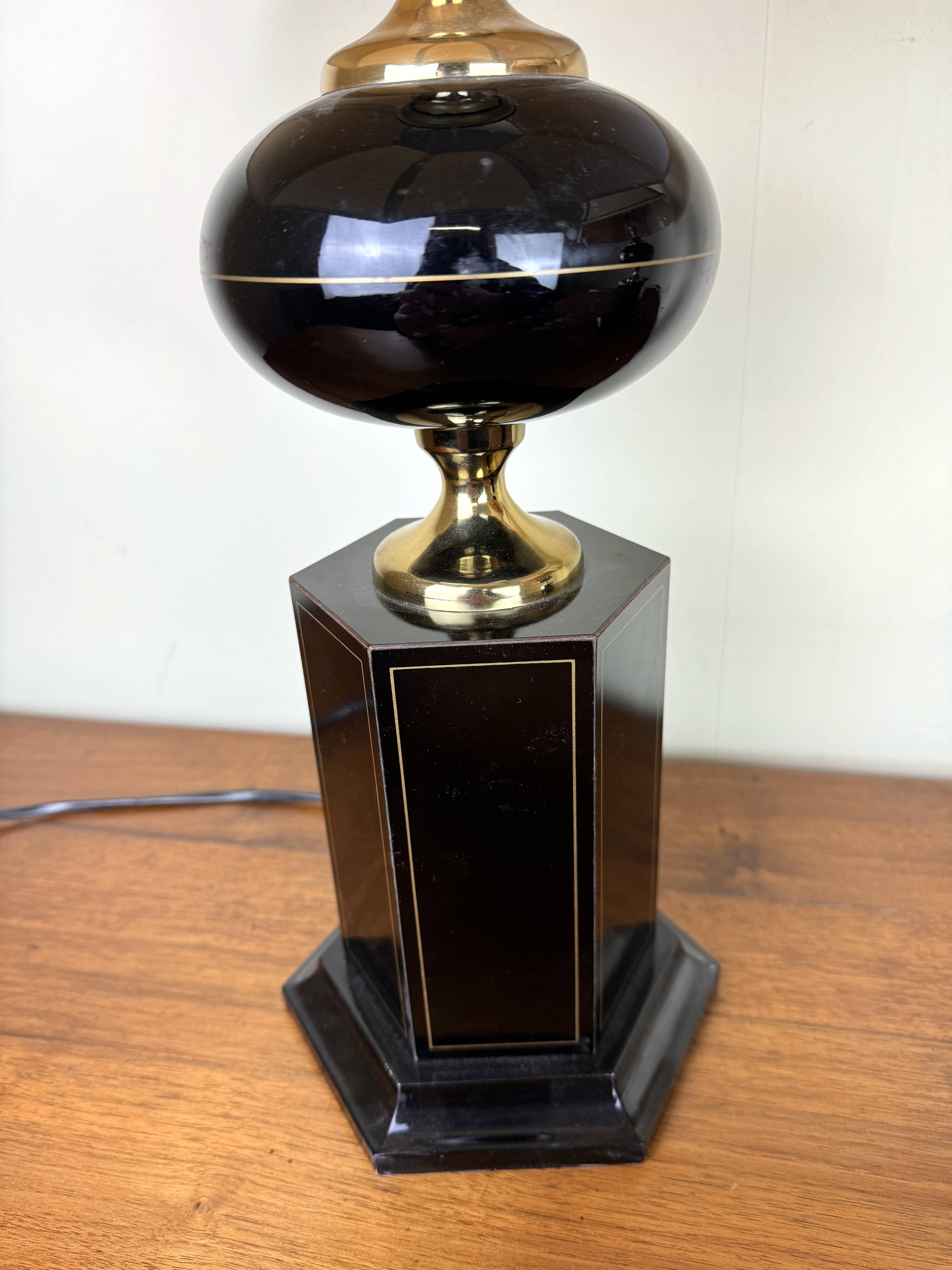 Maison le dauphin France: very large desk lamps from the 1970s