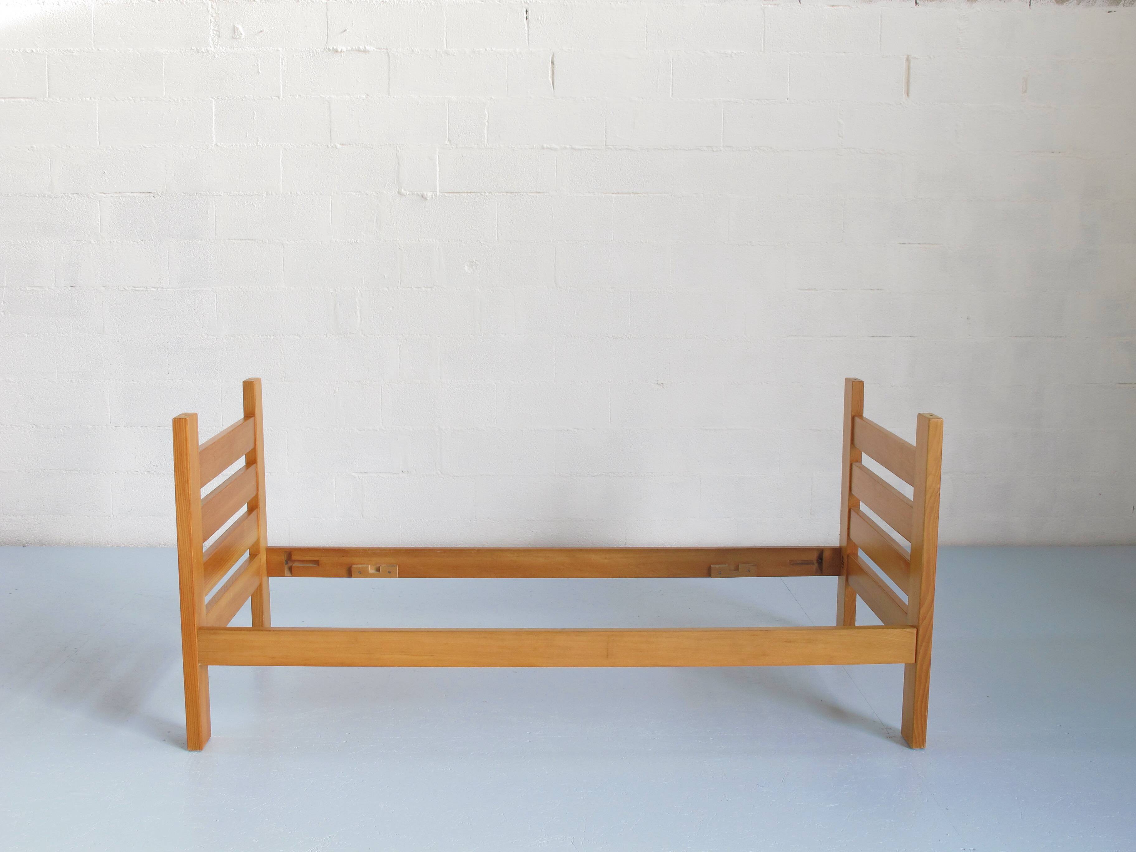 Bunk beds, Regain edition, Les Arcs 1600 Charlotte Perriand