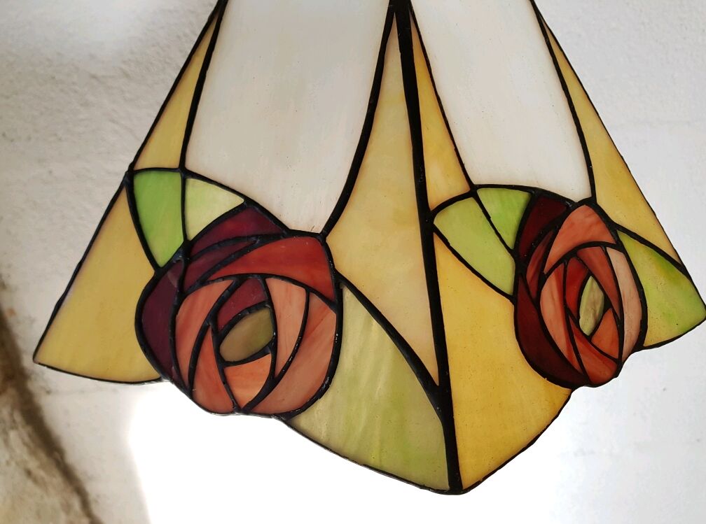 Tiffany style suspension