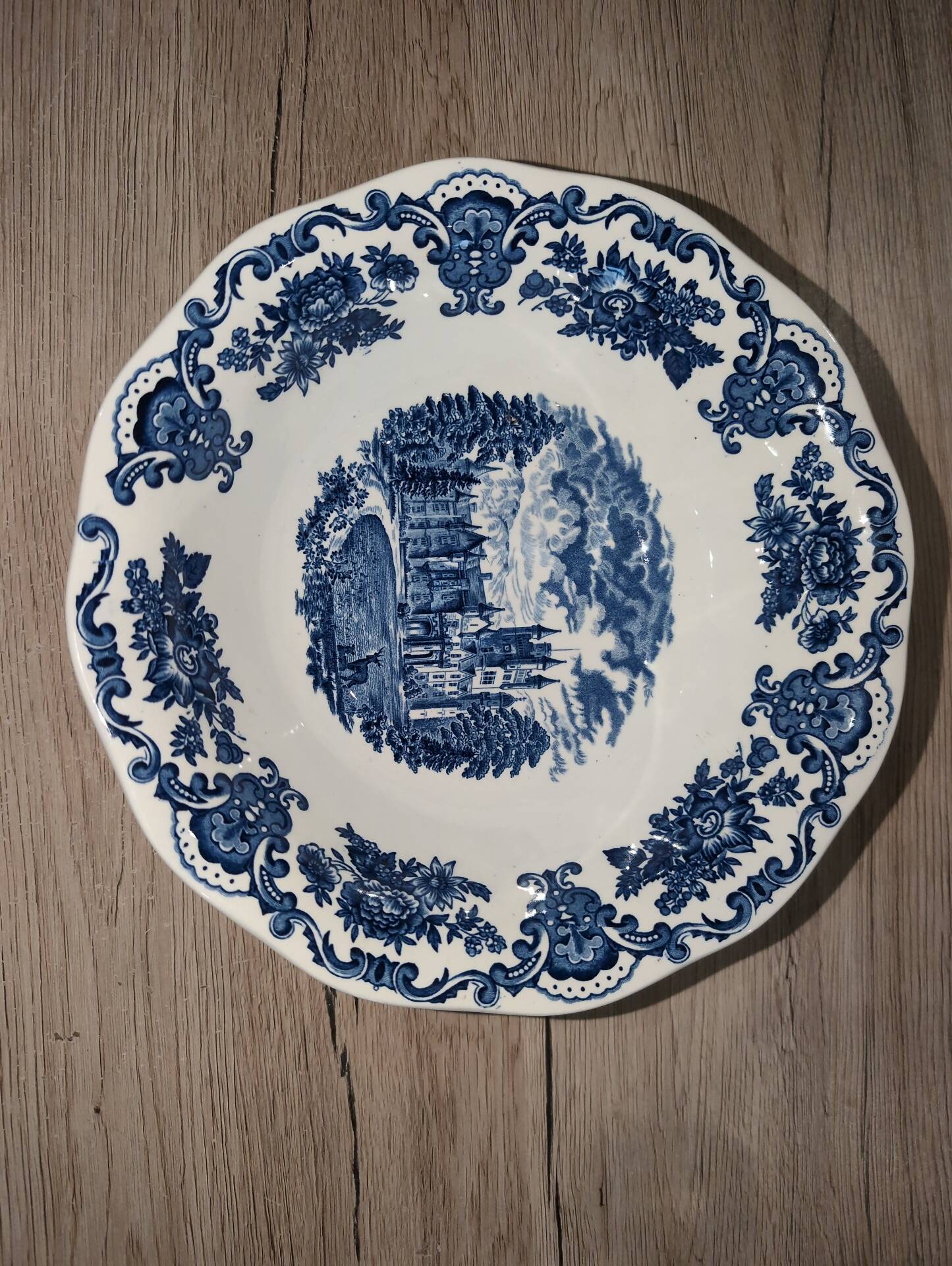 Grand Salad Bowl New Enoch Wedgwood Royal Homes Balmoral