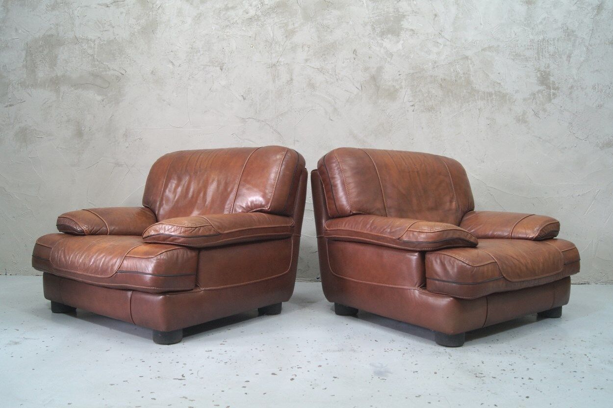 A pair of vintage Italian leather Lounge Chairs, 1970s