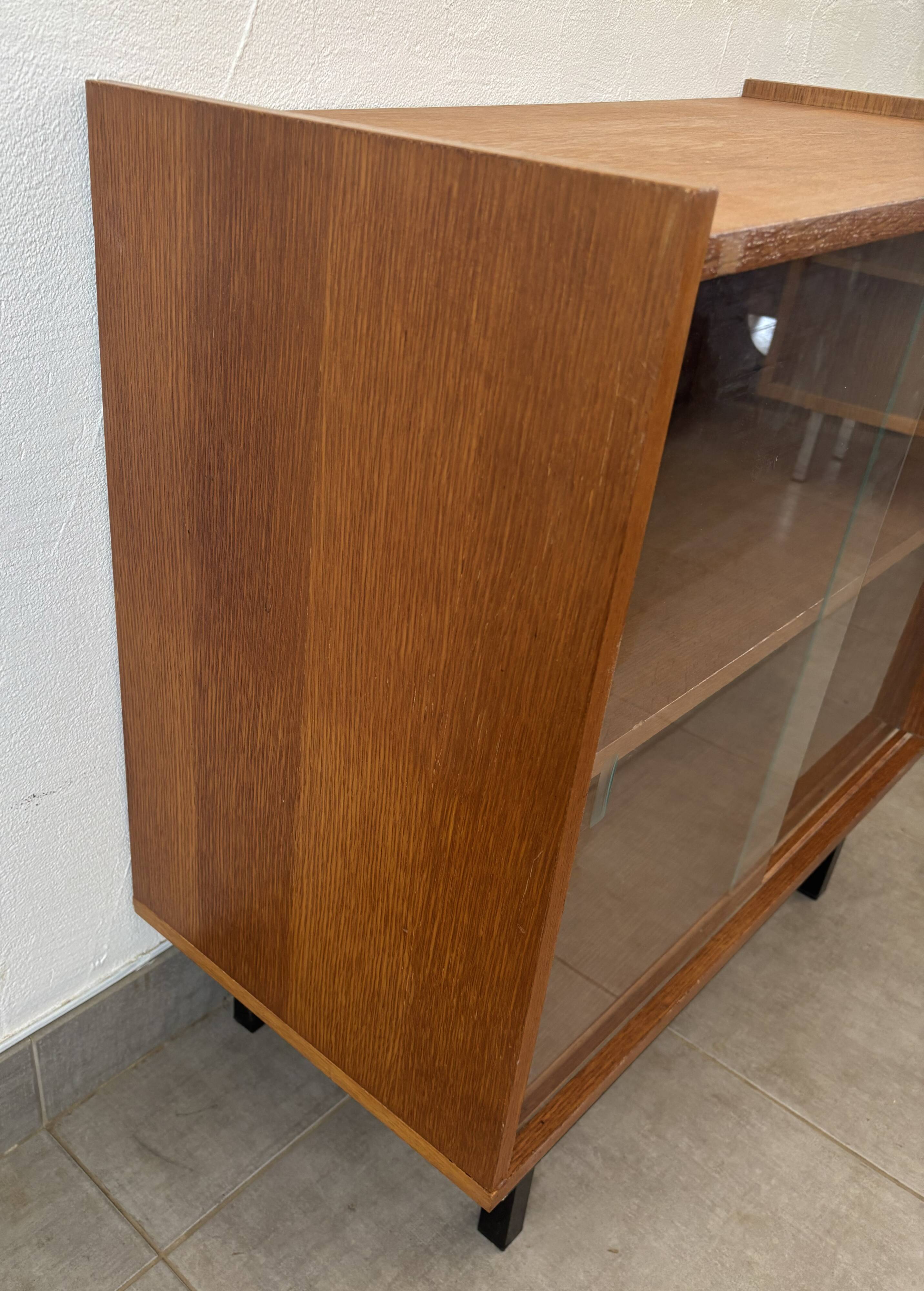 Vintage oak display cabinet from the 1960s.