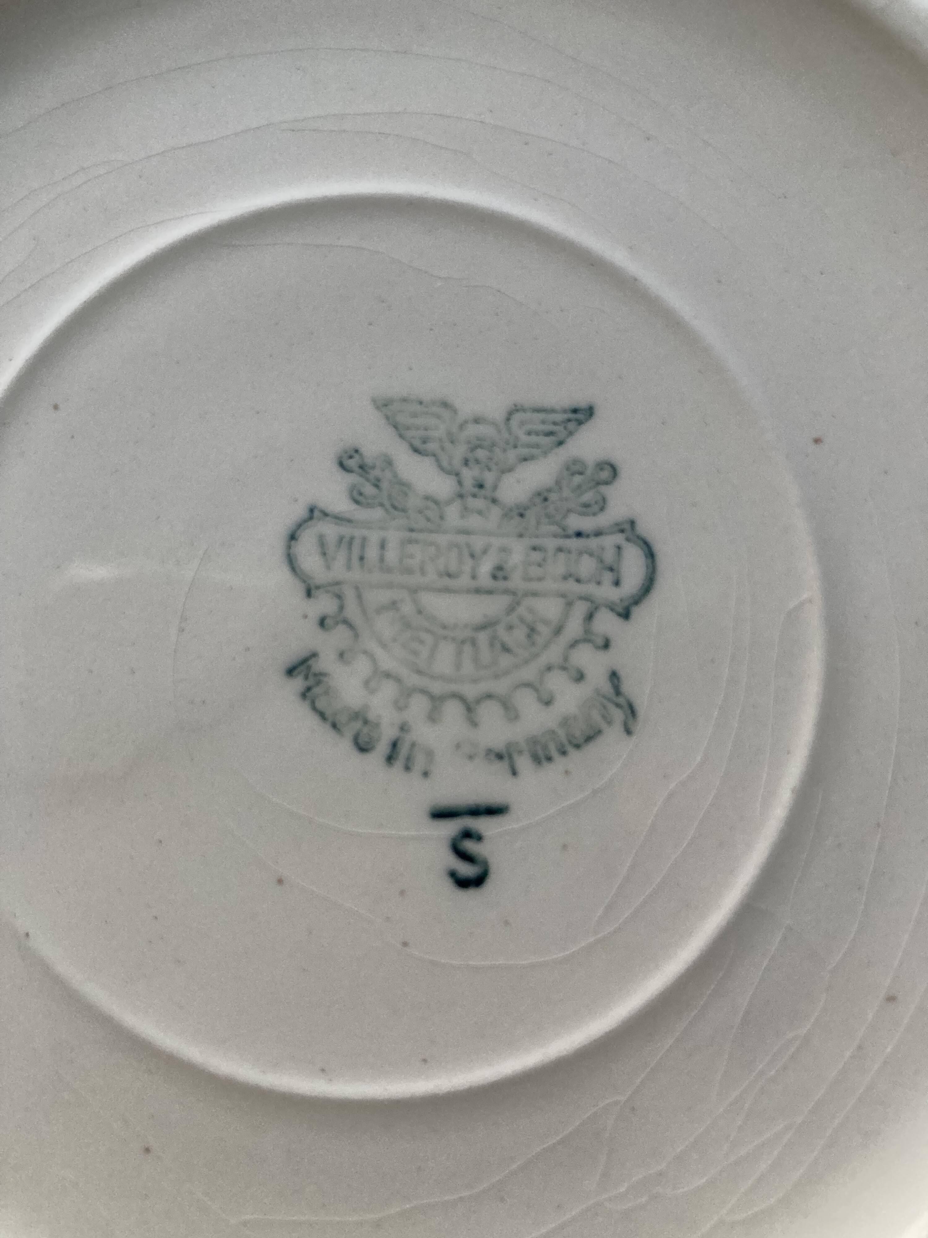 Flat and deep plates (set) cream white with gold rim Villeroy & Boch