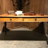 English desk table