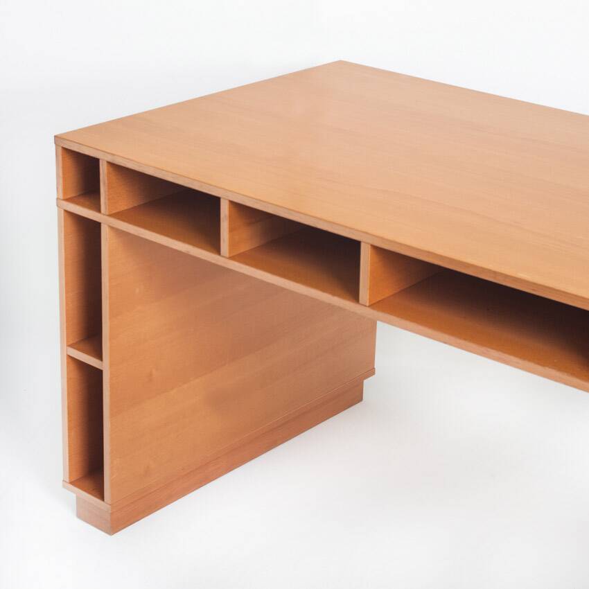 Bureau conçu par Ricardo Bofill pour Habitat. Royaume-Uni, années 1990.