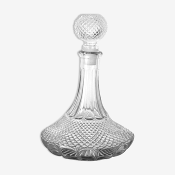 Carafe à vin en verre taillé diamant