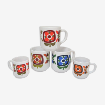 Three mugs and two cups decoration flowers design Jean-Charles Meunier 70s