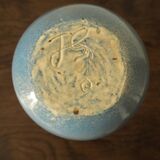 Soliflore artisanal en céramique bleue signée JS