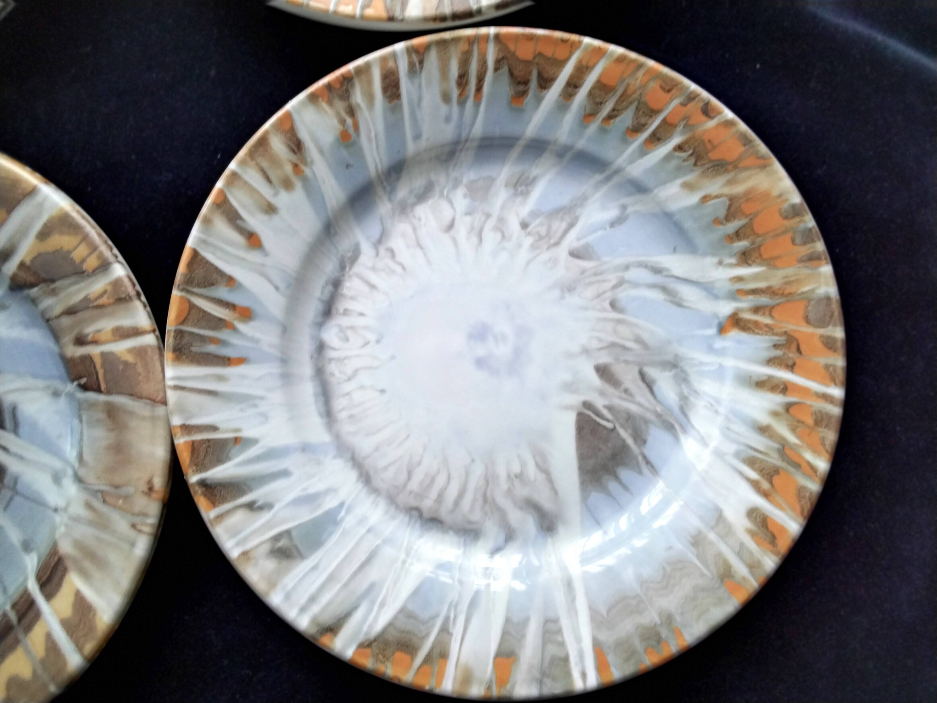 6 ceramic dinner plates. Handcrafted, handmade.