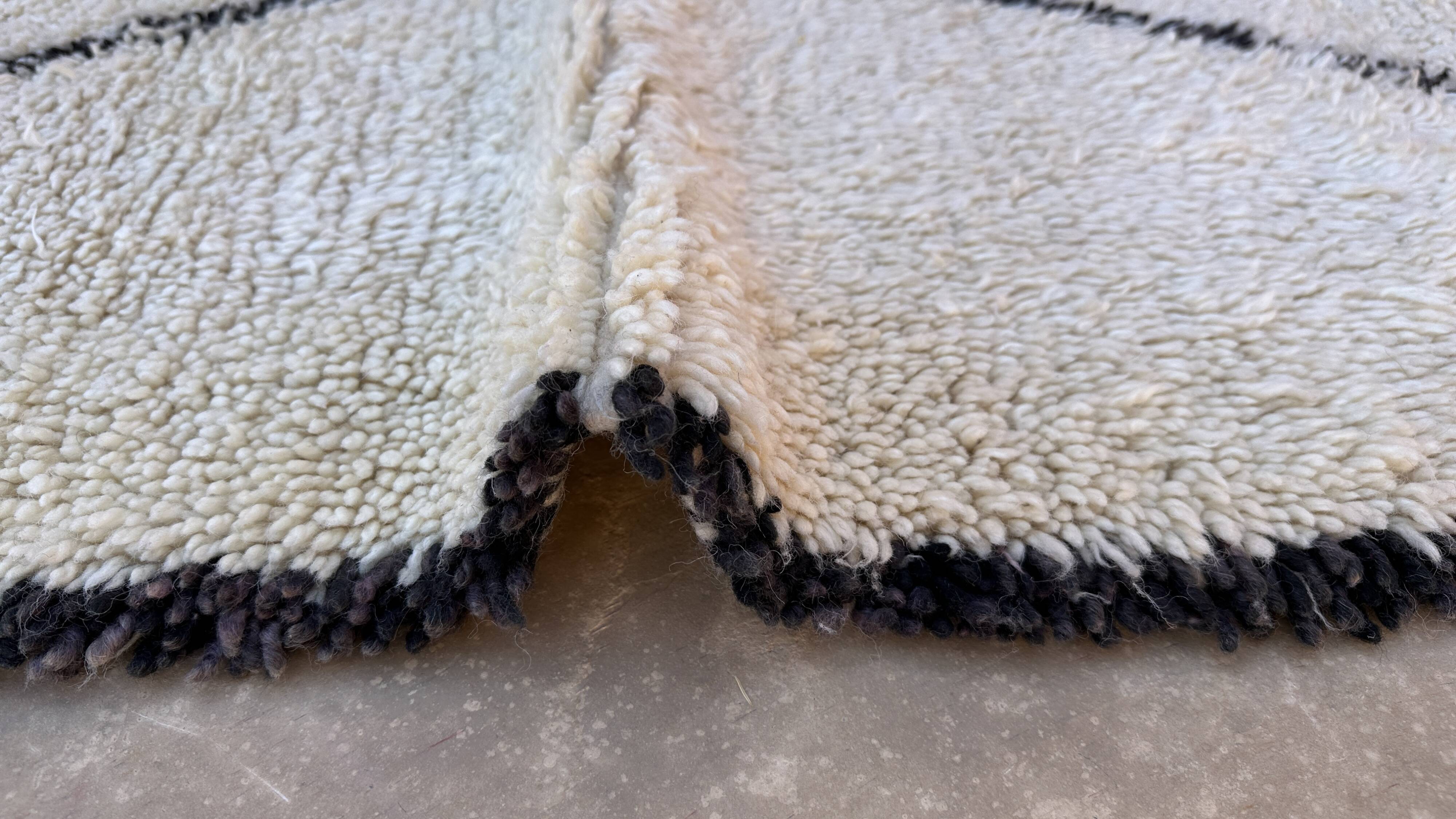 Beni Ourain Moroccan rug white - 296 x 200 cm