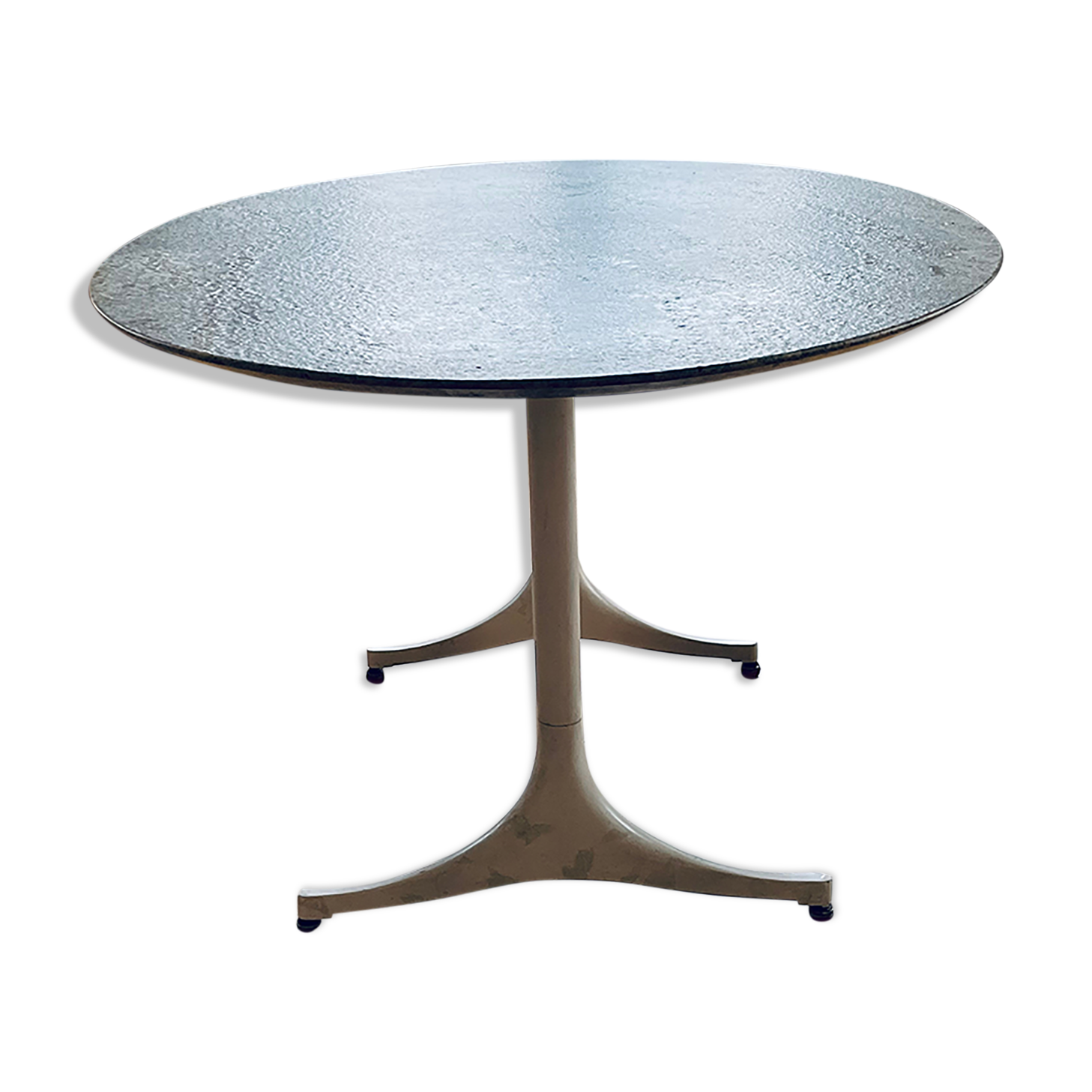 Table granit gris clair ovale design moderne